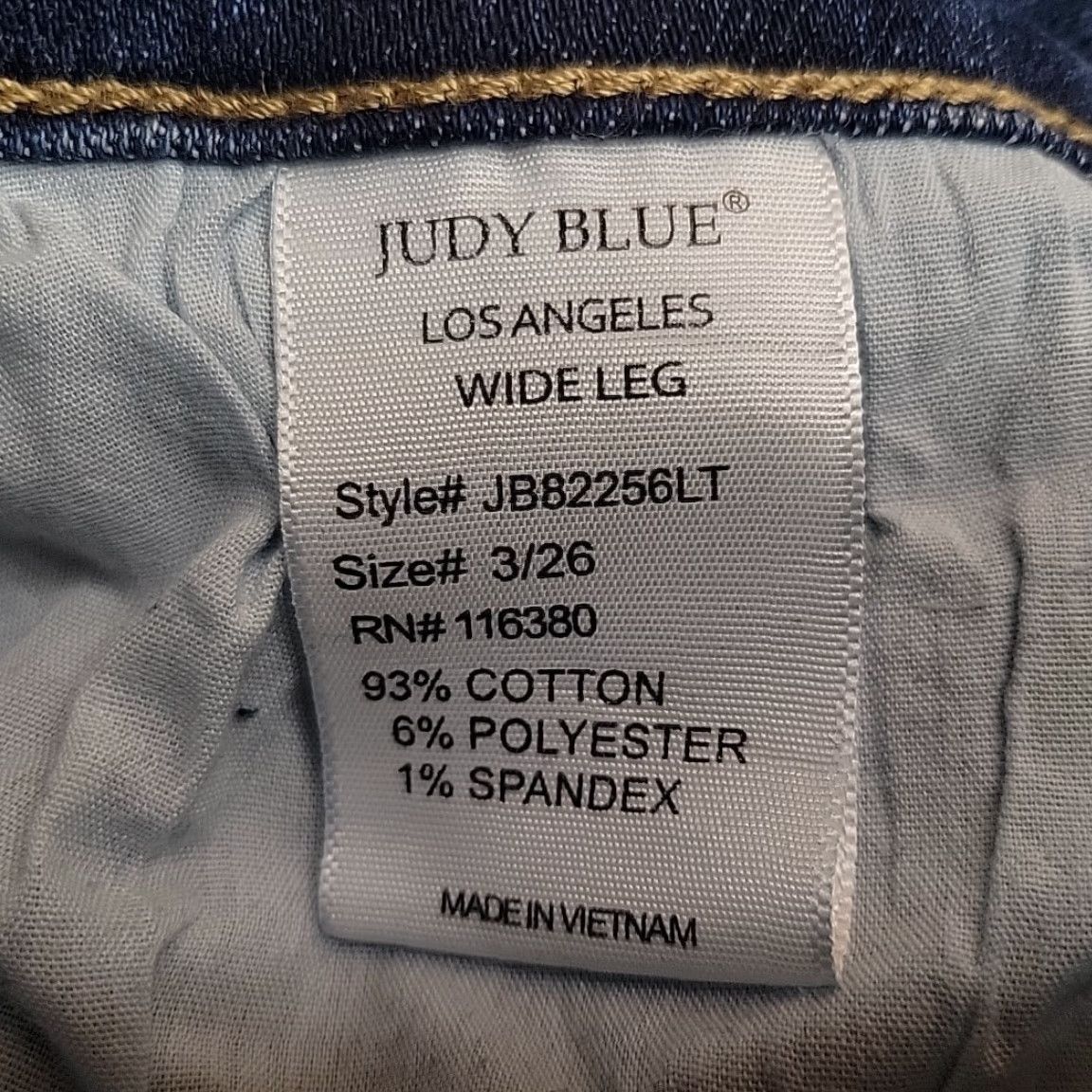 Vintage Judy Blue Jeans Women 26 Distressed Whiskered Faded Stretch Wide Cropped Capri 3/26 24Inseam 26X24 Blue Denim 5-Pocket Womens Jeans Size 26" / US 2 / IT 38 - 5 Thumbnail