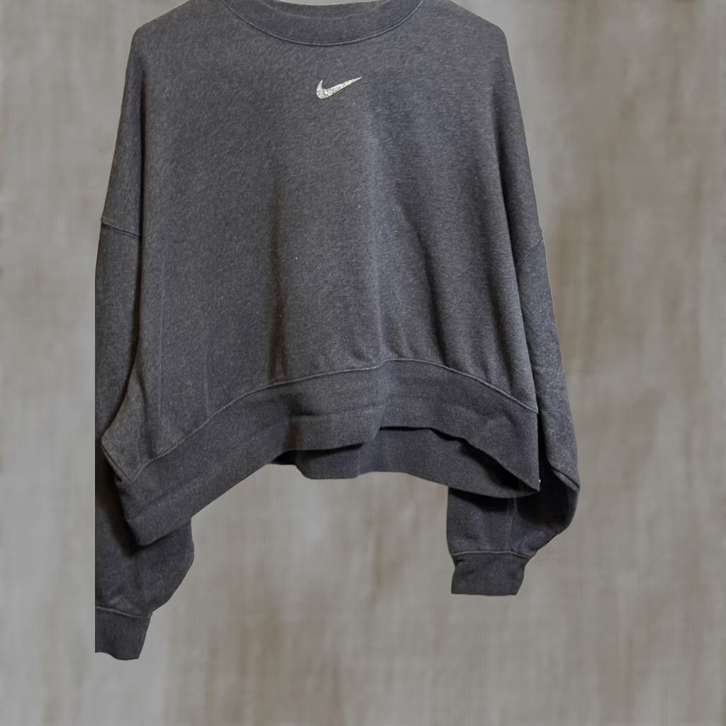 Nike Nike Women's Essentials Heather Crew Neck Pullover Sweatshirt Dark Gray Medium Size M / US 6-8 / IT 42-44 - 1 Thumbnail