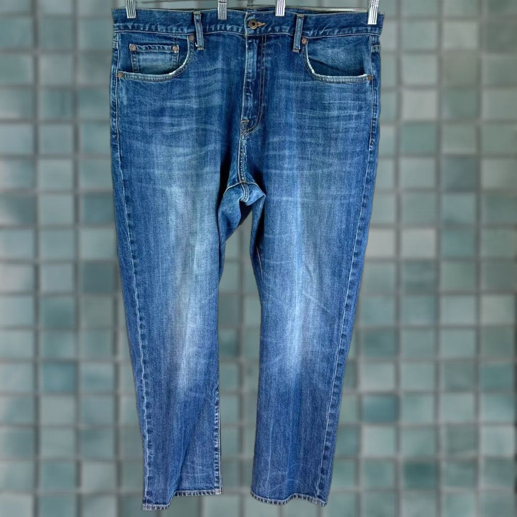 Lucky Brand Lucky Brand 410 Jeans Mens Slim Straight 40 Blue 90s Logo USA 5-Pocket Denim Regular Fit High Rise Straight Leg 30in Inseam Size US 40 / EU 56 - 1 Thumbnail