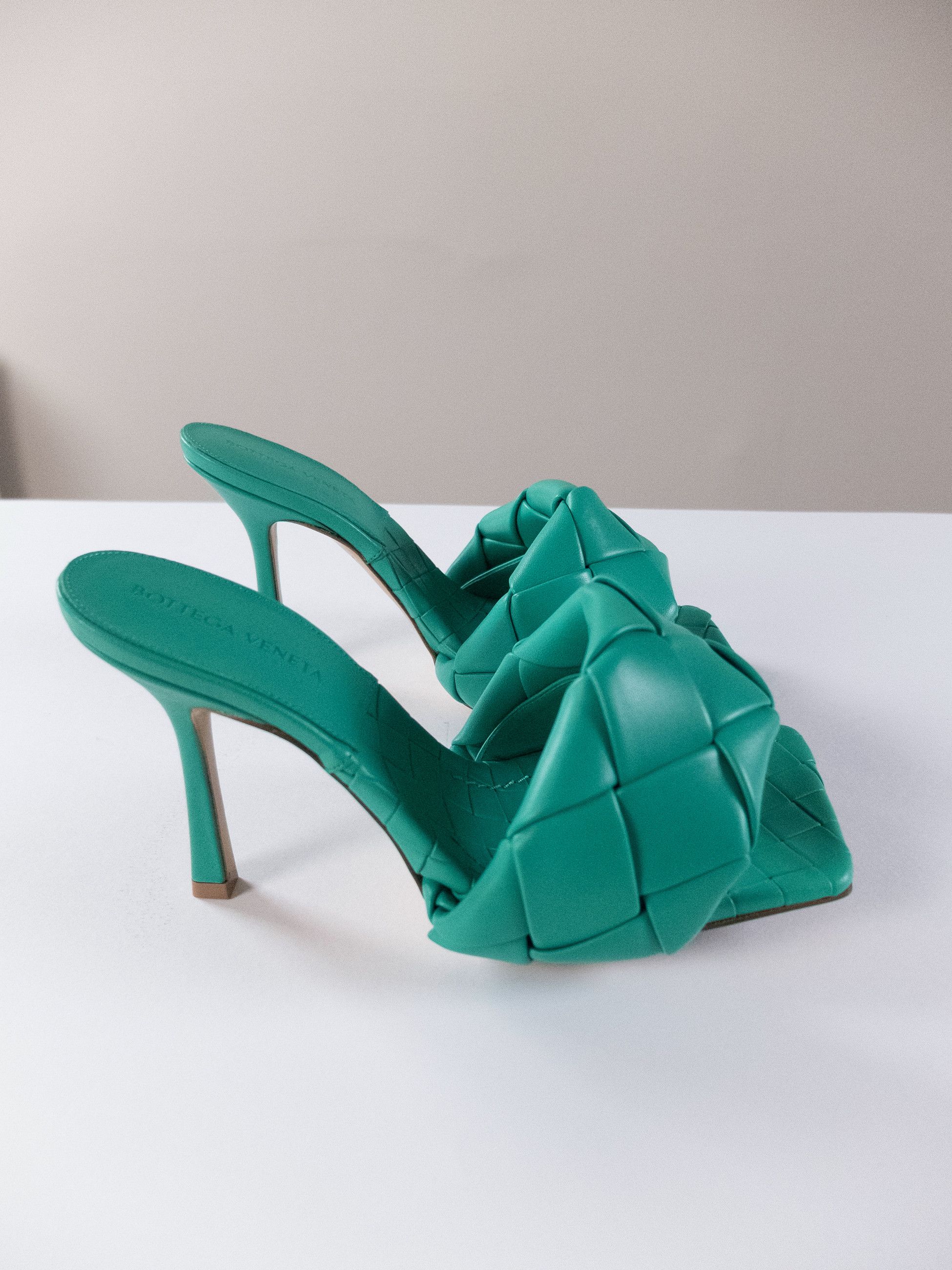 Bottega Veneta BOTTEGA VENETA Lido turquoise green leather mule sandals 7.5 Size US 9 / IT 39 - 3 Thumbnail