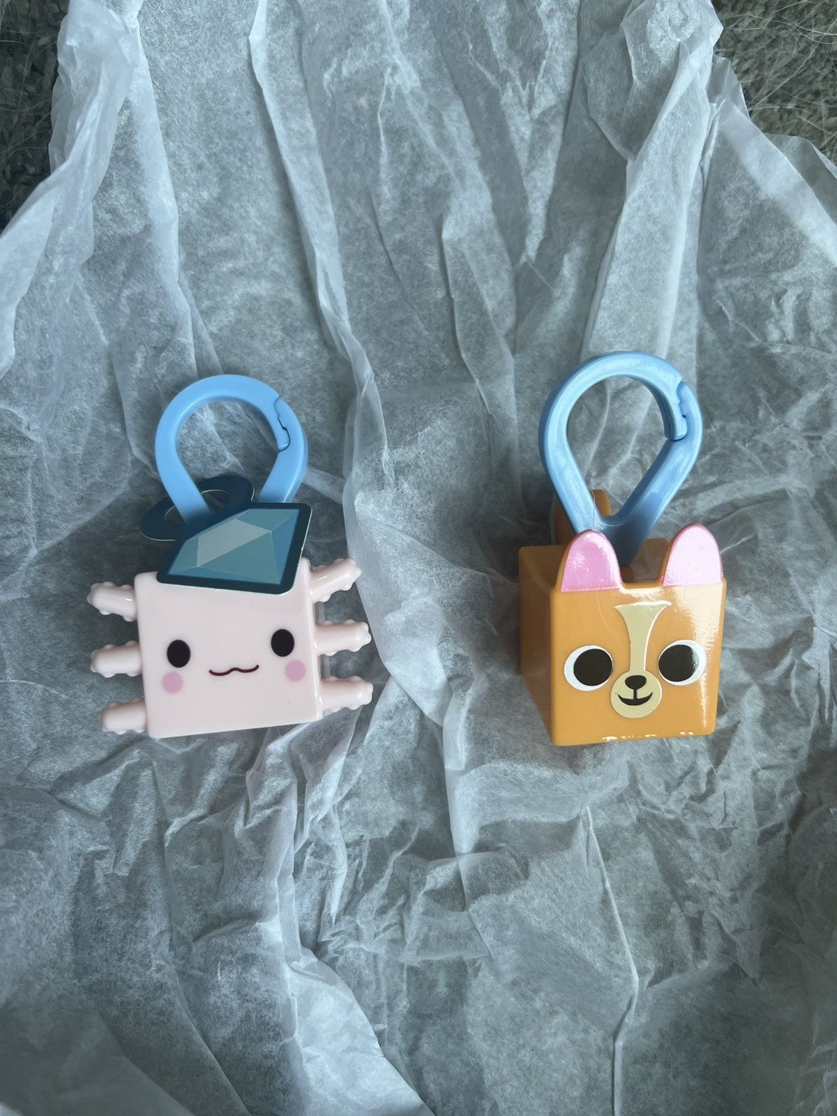 Hypebeast 2024 McDonald’s Pet Simulator Mystery Pet + Corgi Size ONE SIZE - 2 Thumbnail