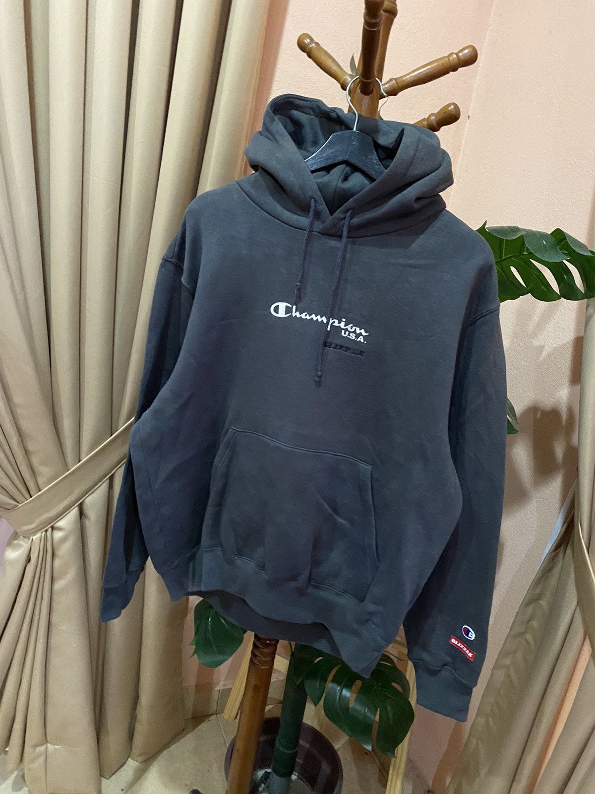 Champion VINTAGE CHAMPION X BLIZZAK HOODIE Size US L / EU 52-54 / 3 - 2 Thumbnail