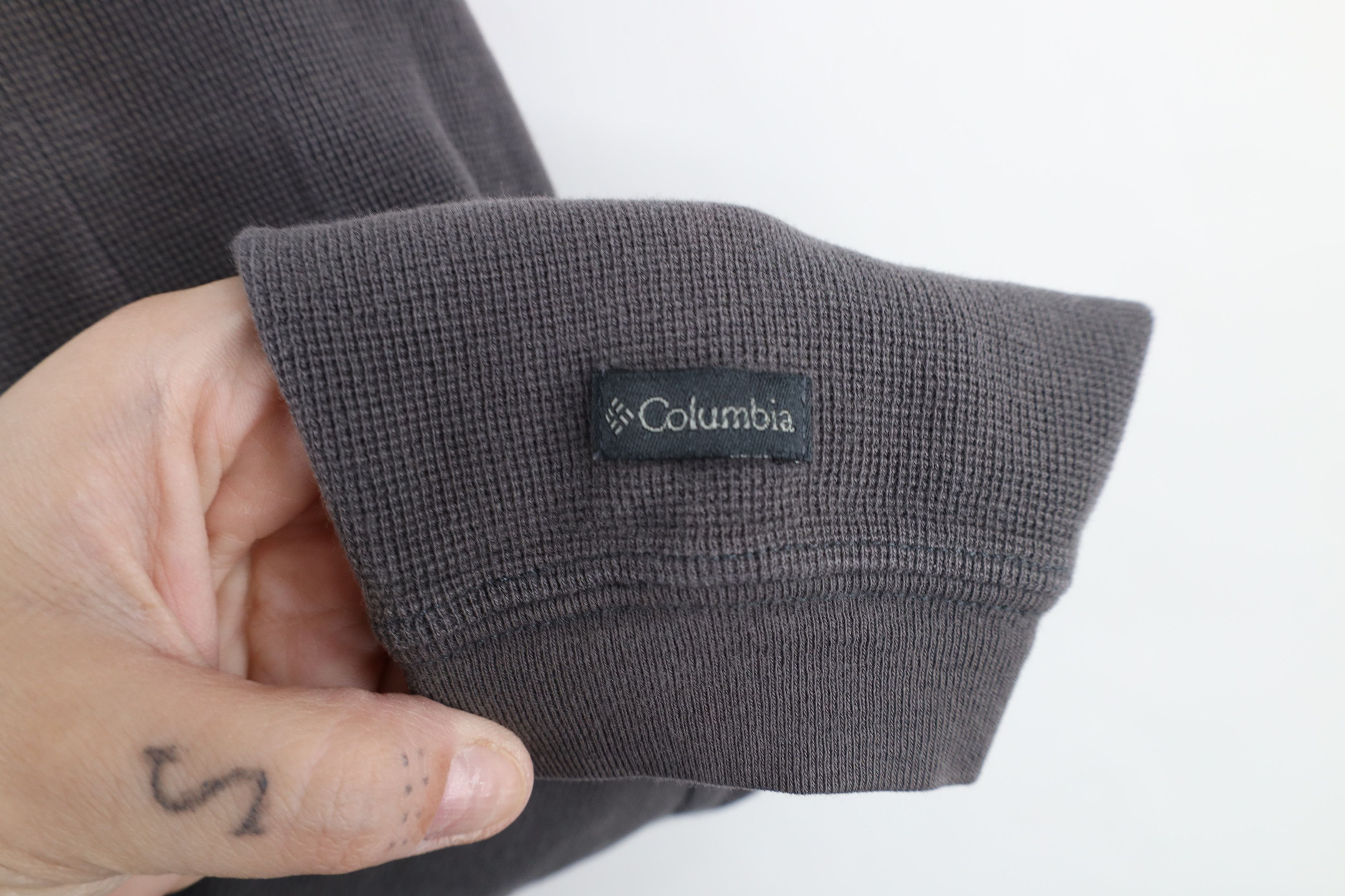 Columbia × Vintage Vintage Columbia Out Thermal Waffle Knit Henley T-Shirt Gray Size US XL / EU 56 / 4 - 4 Thumbnail