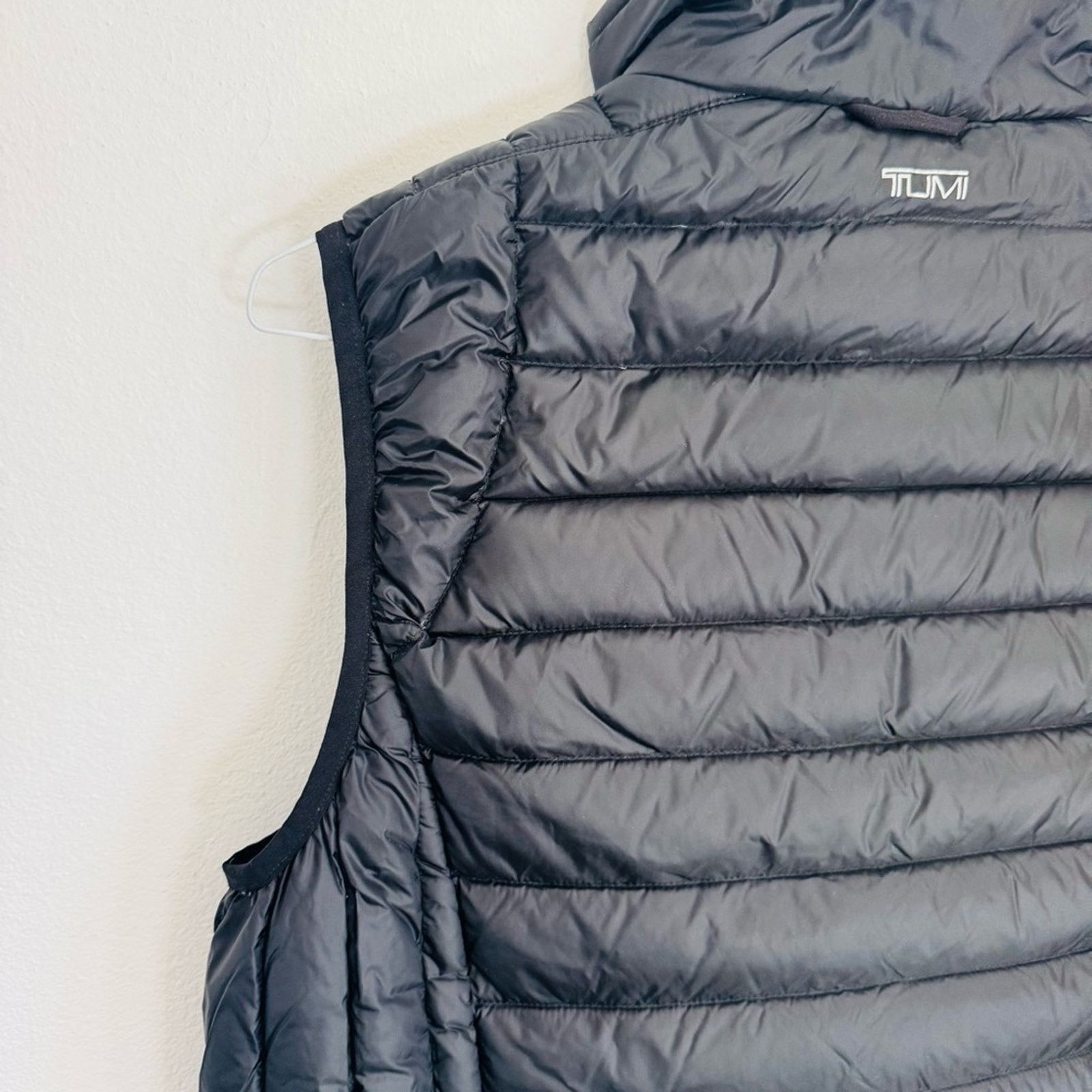 Tumi TUMI PAX Black Puffer Down Vest $195 Jacket Pillow Pouch Size US S / EU 44-46 / 1 - 10 Thumbnail