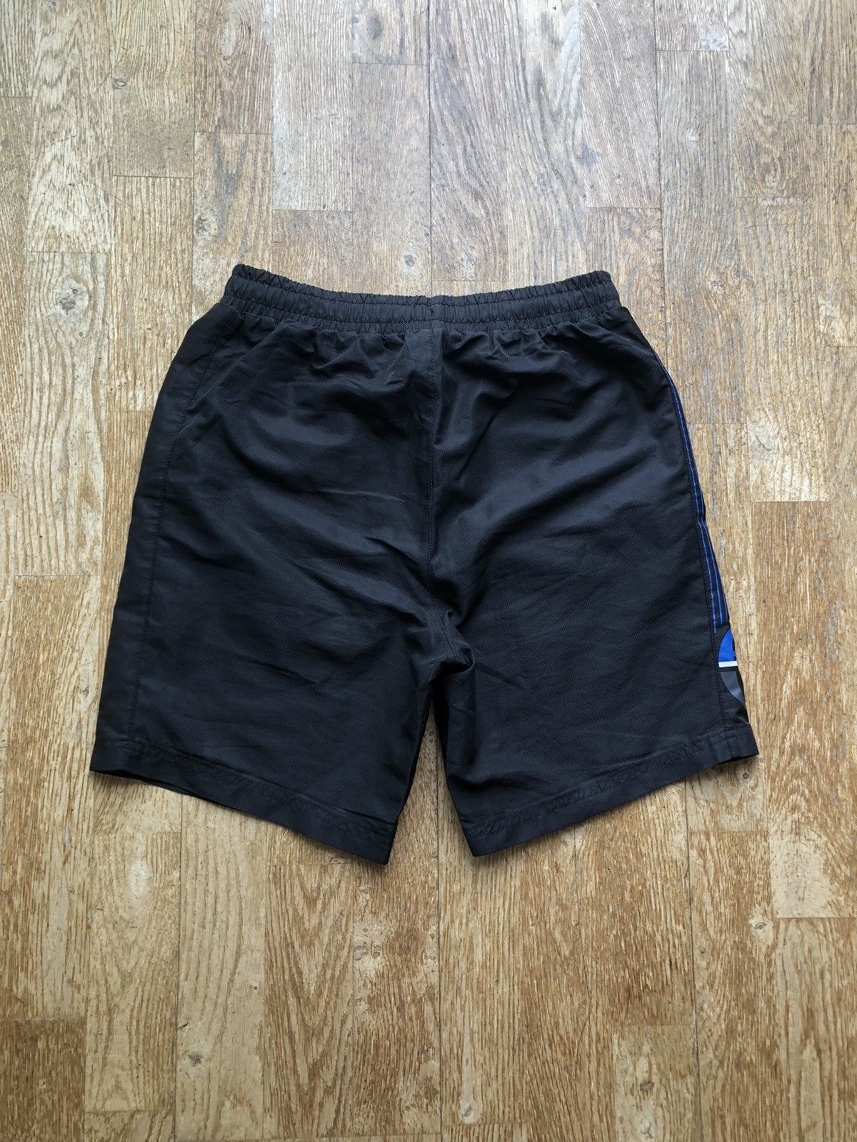 Sergio Tacchini SERGIO TACCHINI VINTAGE QUALITY LIGHT SPORT SHORTS Size US 30 / EU 46 - 2 Thumbnail