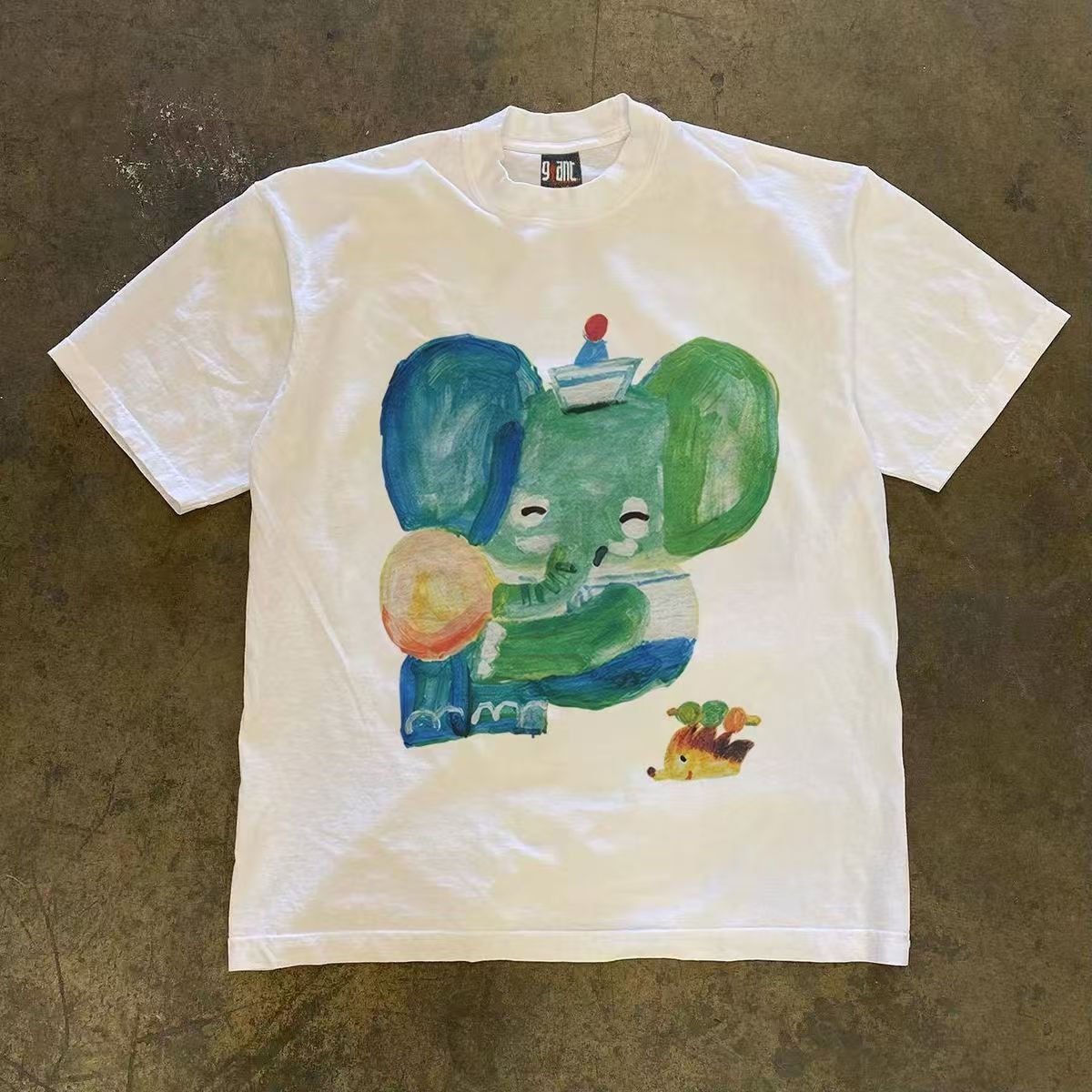 Vintage White Washed Vintage T-Shirt with Elephant Print Size US M / EU 48-50 / 2 - 1 Thumbnail