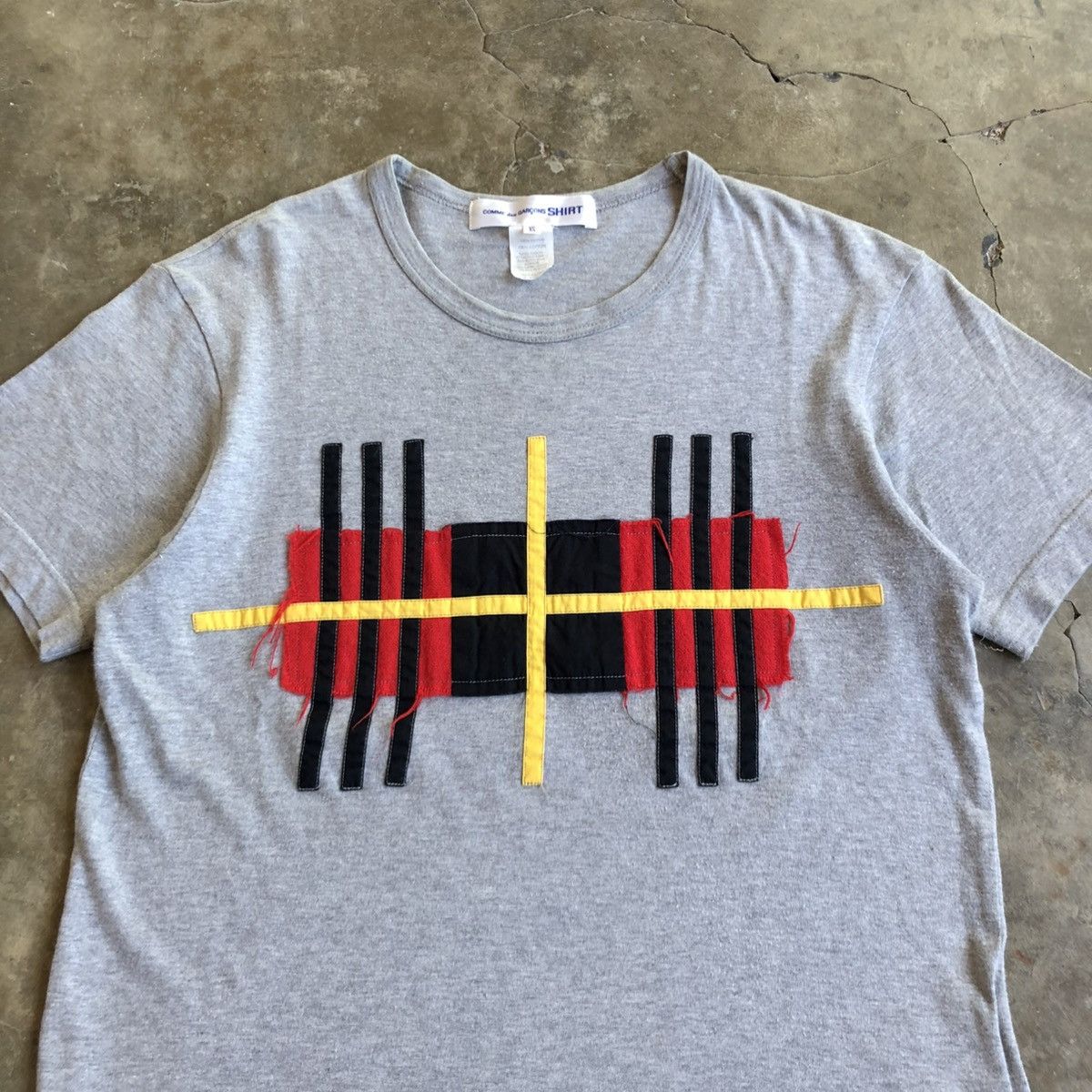 Comme des Garcons SHIRT 🇫🇷 Comme Des Garcons Shirt Geometry Patch T-shirt Designer Size US S / EU 44-46 / 1 - 2 Thumbnail