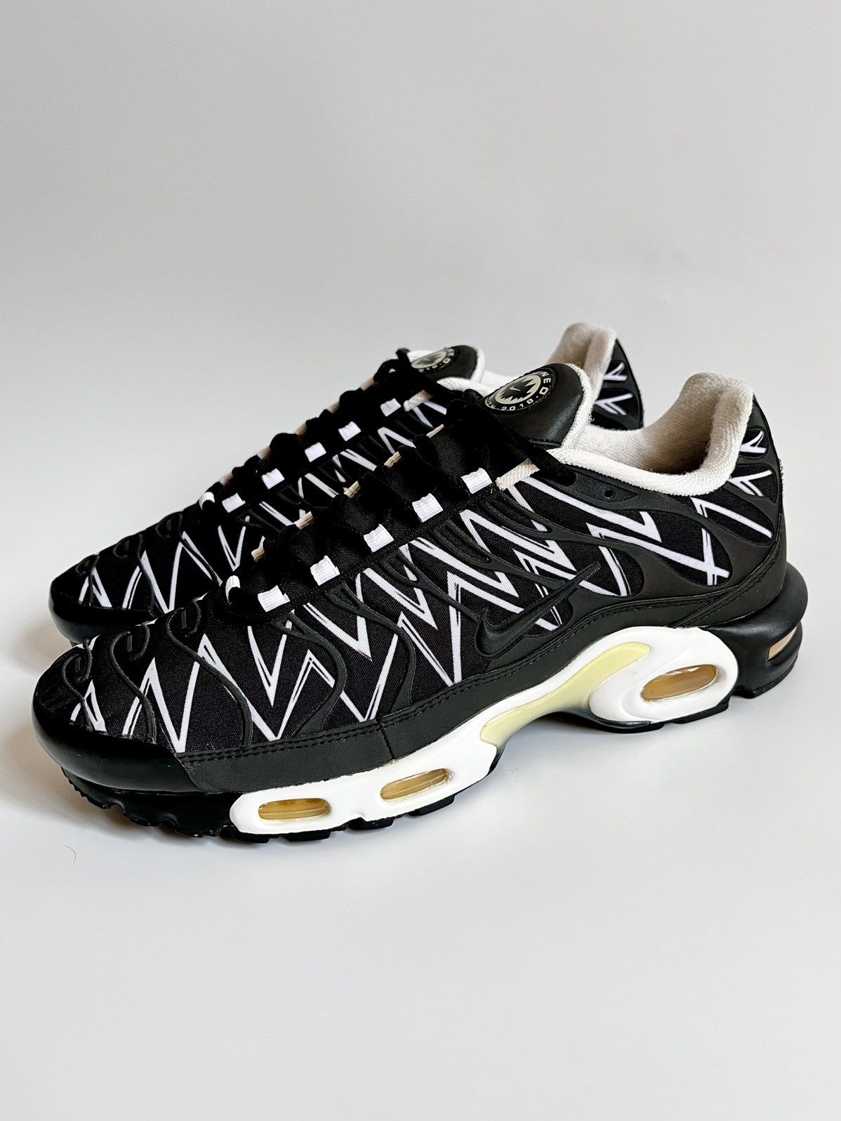 Nike Nike Air Max Plus Tn Shark (Black) Reflective Size US 11 / EU 44 - 2 Thumbnail