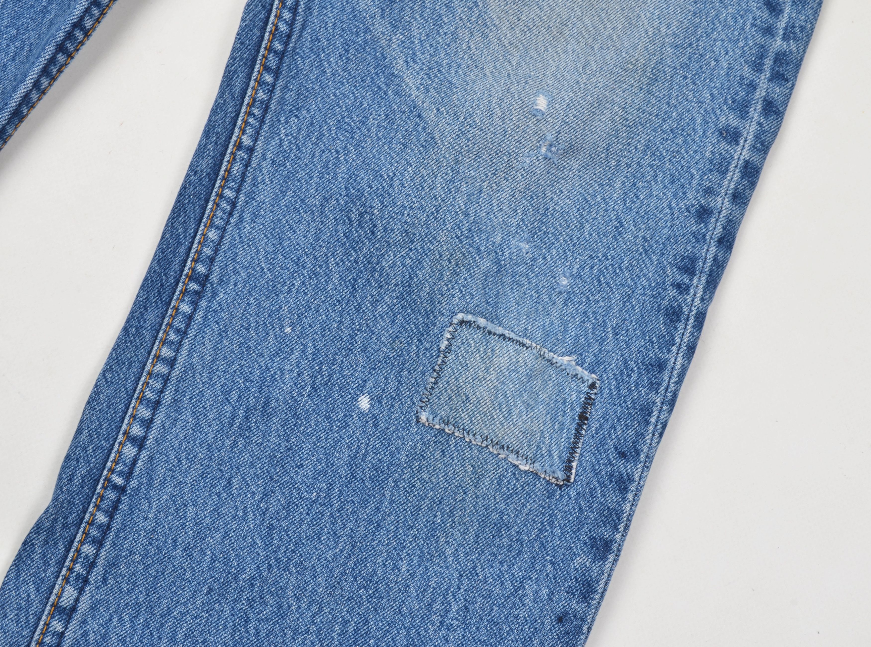 Levi's × Levi's Vintage Clothing × Vintage Vintage Levi's 501 XX 90's Distressed Dirty Denim Jeans Size US 31 - 3 Thumbnail