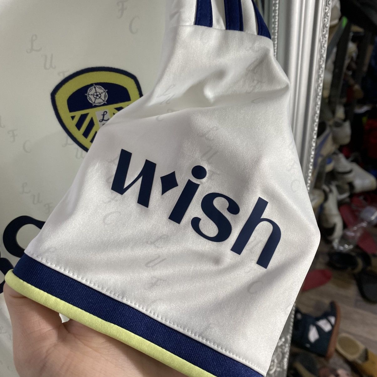 Adidas Adidas soccer jersey Leeds United Size XL Size US XL / EU 56 / 4 - 6 Thumbnail