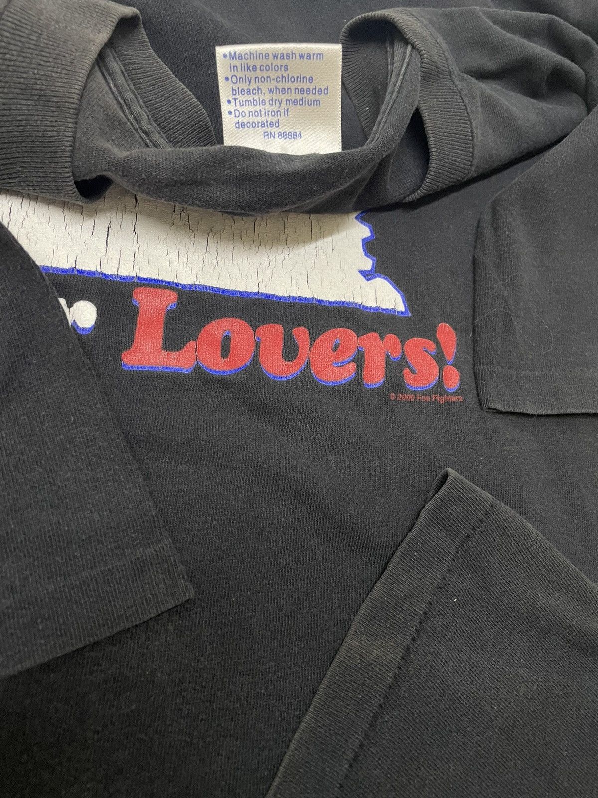 Band Tees Vintage Foo Fighters Are For LOVERS! Tshirt Size US L / EU 52-54 / 3 - 6 Thumbnail