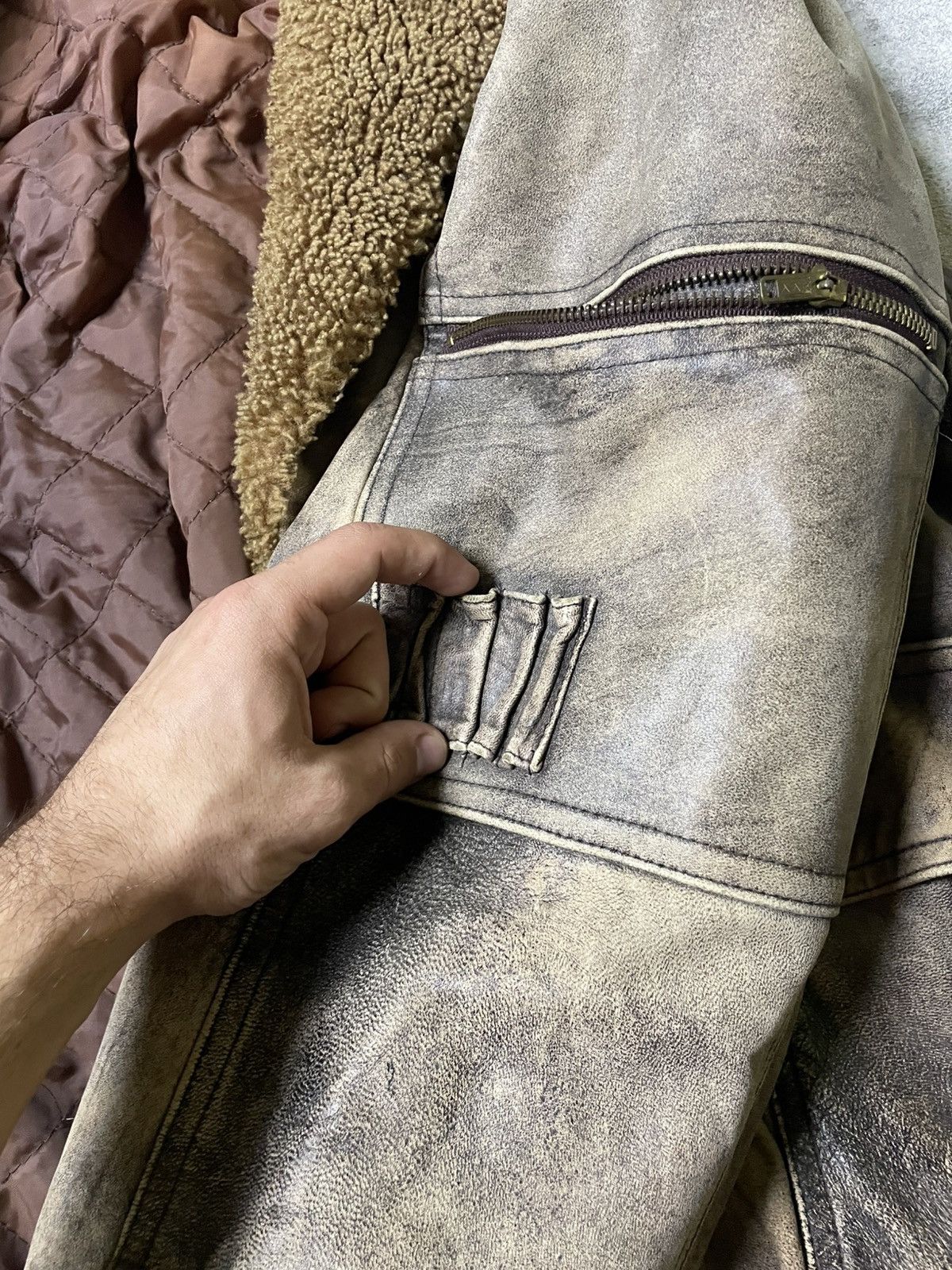 Genuine Leather 70s Multi-pocket Bomber Leather Flight Jacket Military Army Size US L / EU 52-54 / 3 - 13 Thumbnail