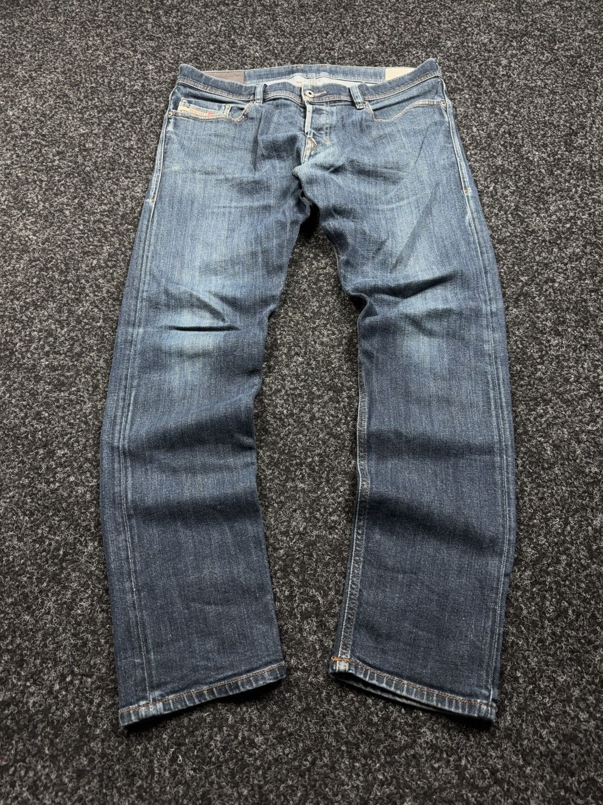 Diesel 00s Diesel Tepphar Slim Tapered Carrot Distressed Jeans W34 Size US 34 / EU 50 - 1 Thumbnail