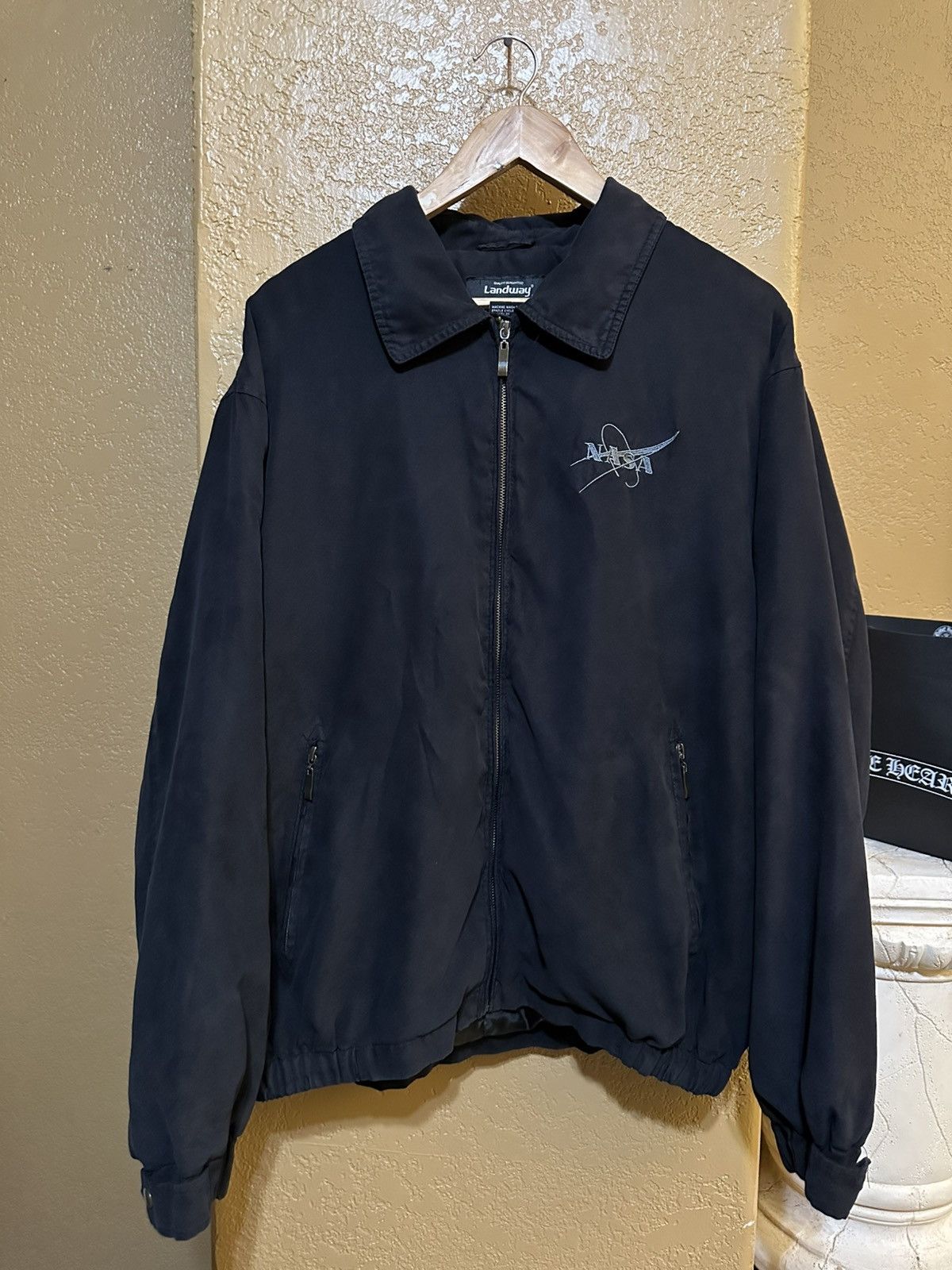 Vintage Vintage NASA suede bomber jacket Size US L / EU 52-54 / 3 - 1 Thumbnail