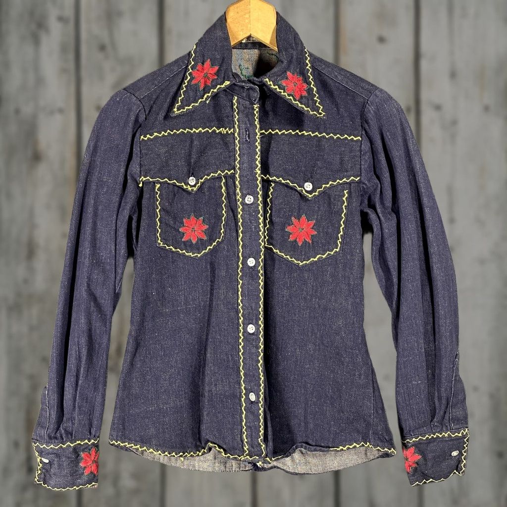 Denime VINTAGE Hippie Denim Shirt Womens Small India 60s 70s Indigo Boho Hippie Look Shirt Mens Womens Girls Boys Size S / US 4 / IT 40 - 1 Thumbnail
