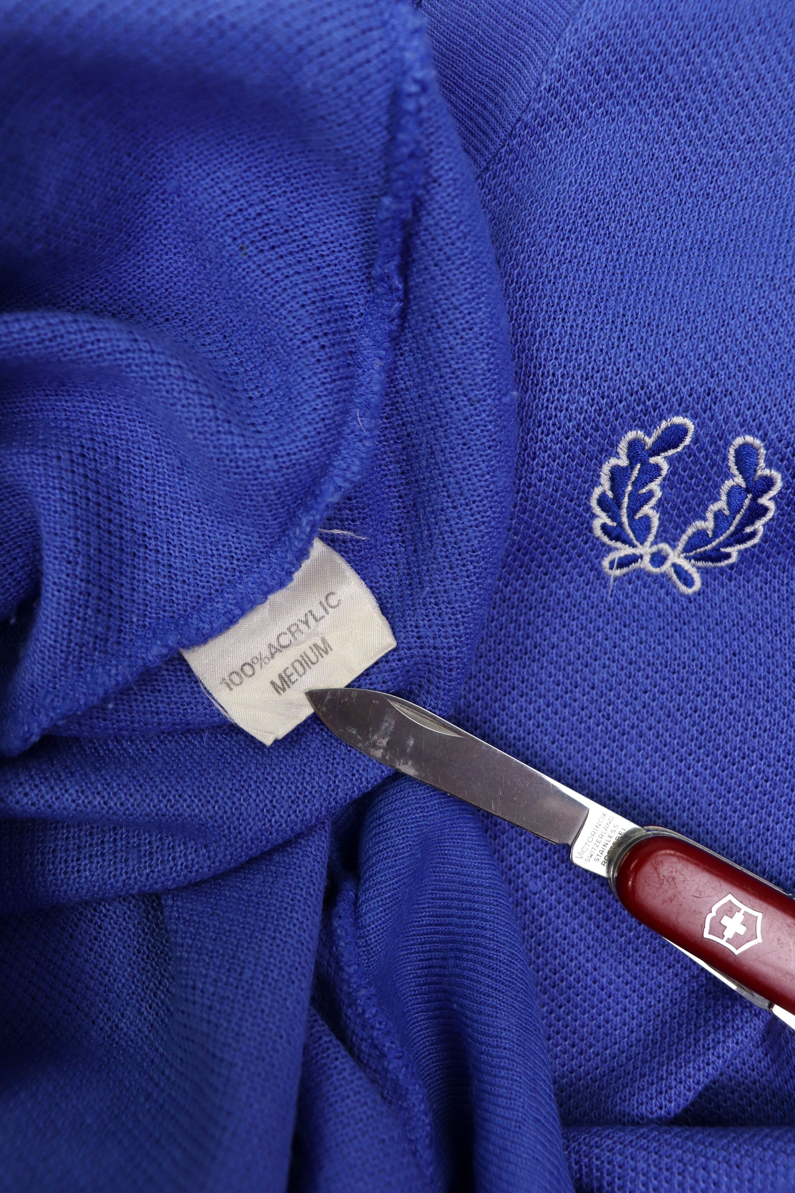 Fred Perry Fred Perry Sportswear Vintage 80s Acrylic V-neck Sweater Size US M / EU 48-50 / 2 - 10 Thumbnail