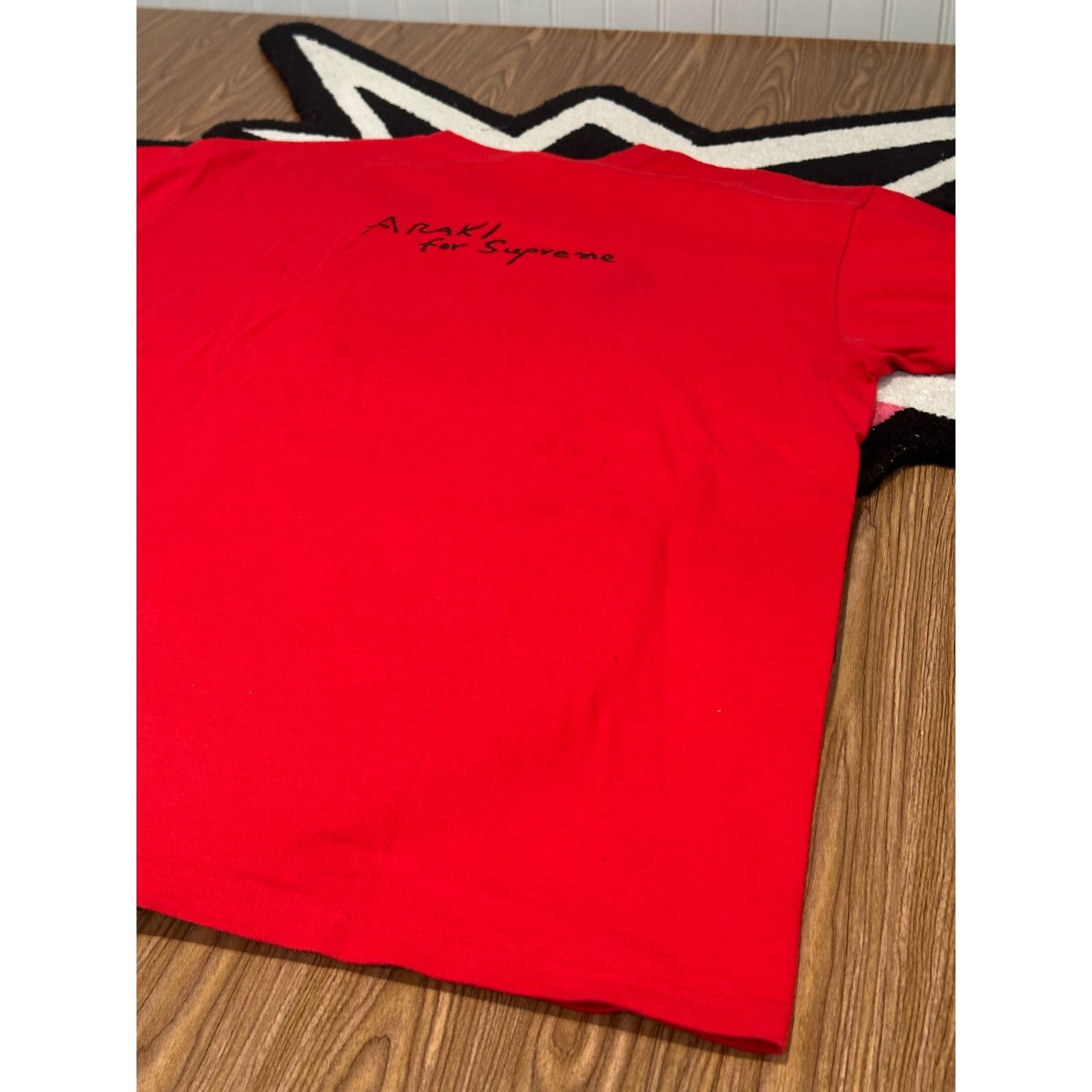 Supreme Supreme Akari Rose Tee – Red – Size Large Size US L / EU 52-54 / 3 - 12 Thumbnail