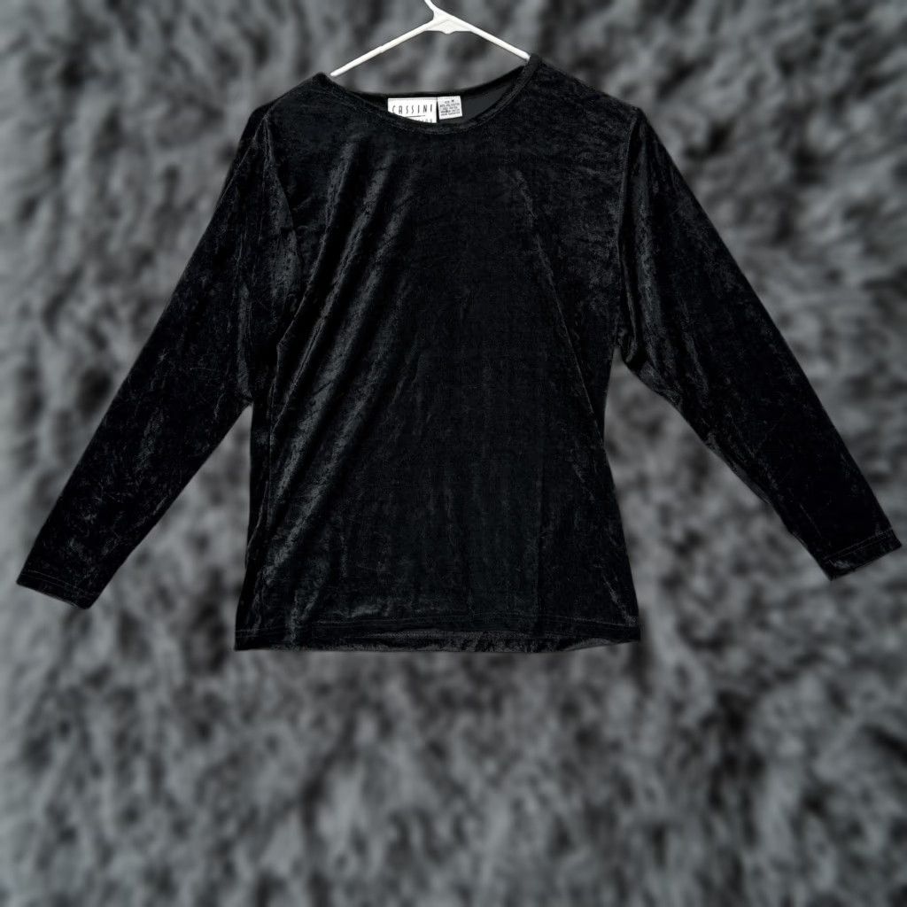 Vintage VINTAGE Cassini Collection T-Shirt Women Long Sleeve Crew Neck Velvet Black M Size M / US 6-8 / IT 42-44 - 1 Thumbnail