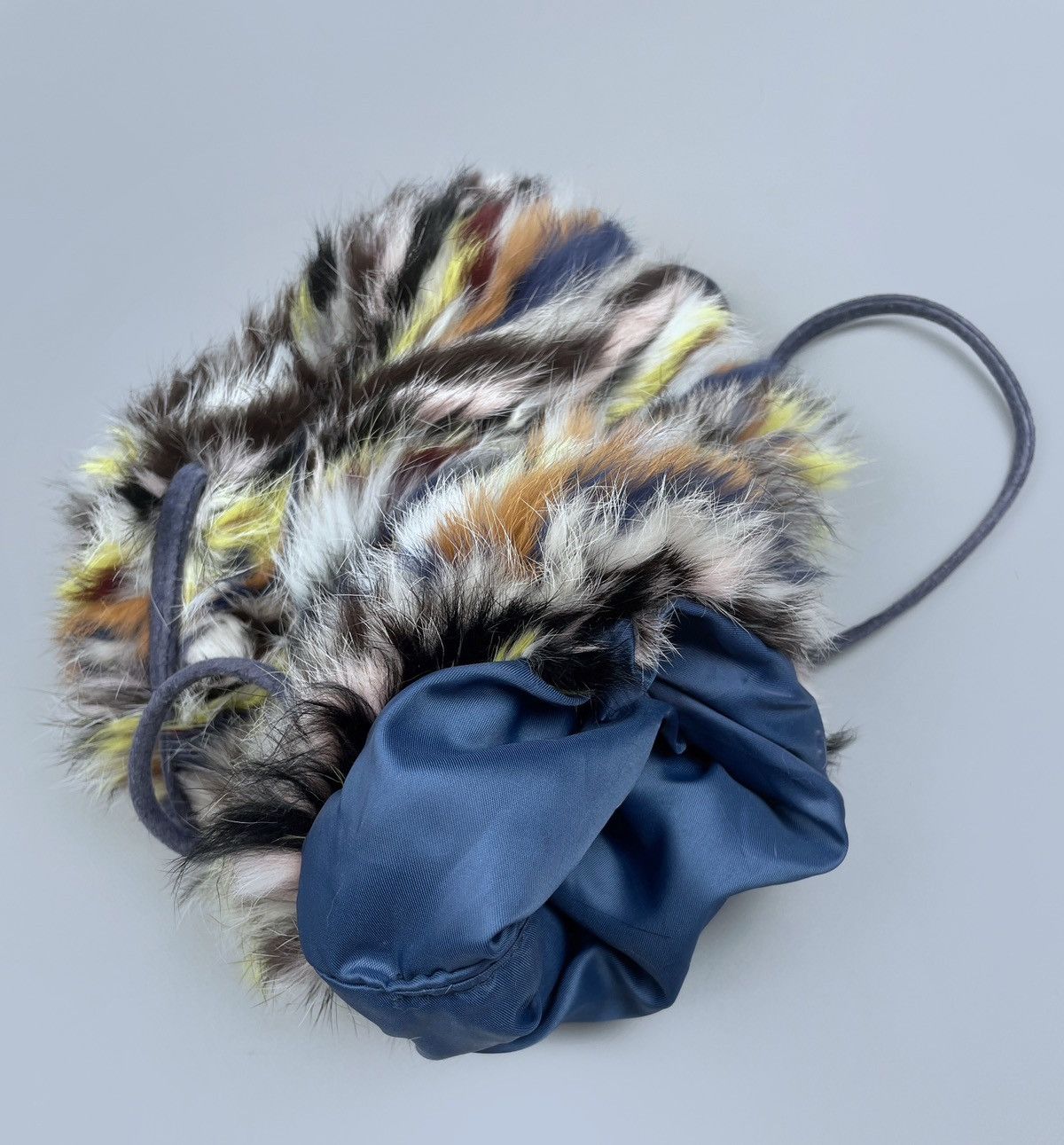 Armani Vintage Armani Jeans Rabbit Fur Trim Lace Muff Handwarme Size ONE SIZE - 5 Thumbnail