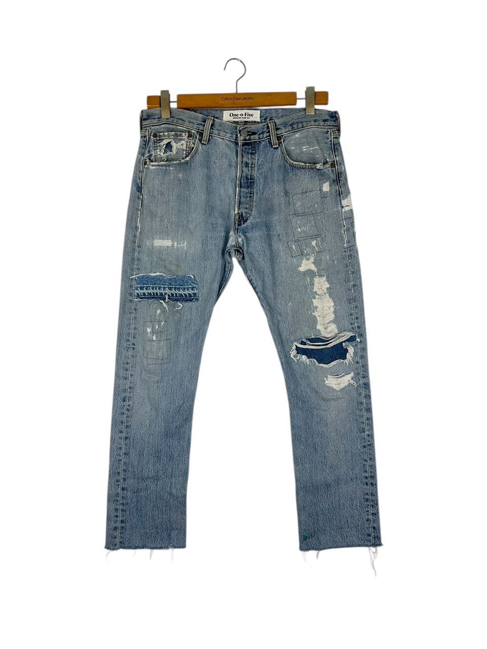Levi's Vintage Clothing Vintage Distressed Levis 501 fly button / customade Size US 34 / EU 50 - 1 Thumbnail