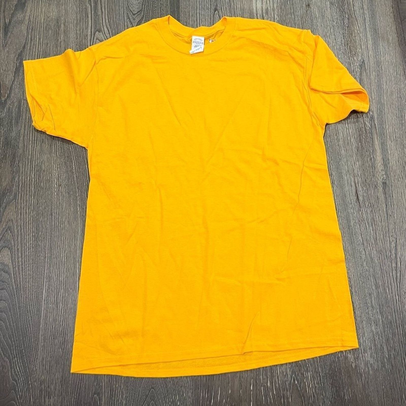 Gildan NWOT Gildan NBA 2 Pack T-Shirts Crewneck Short Sleeve Size L Size US L / EU 52-54 / 3 - 4 Thumbnail