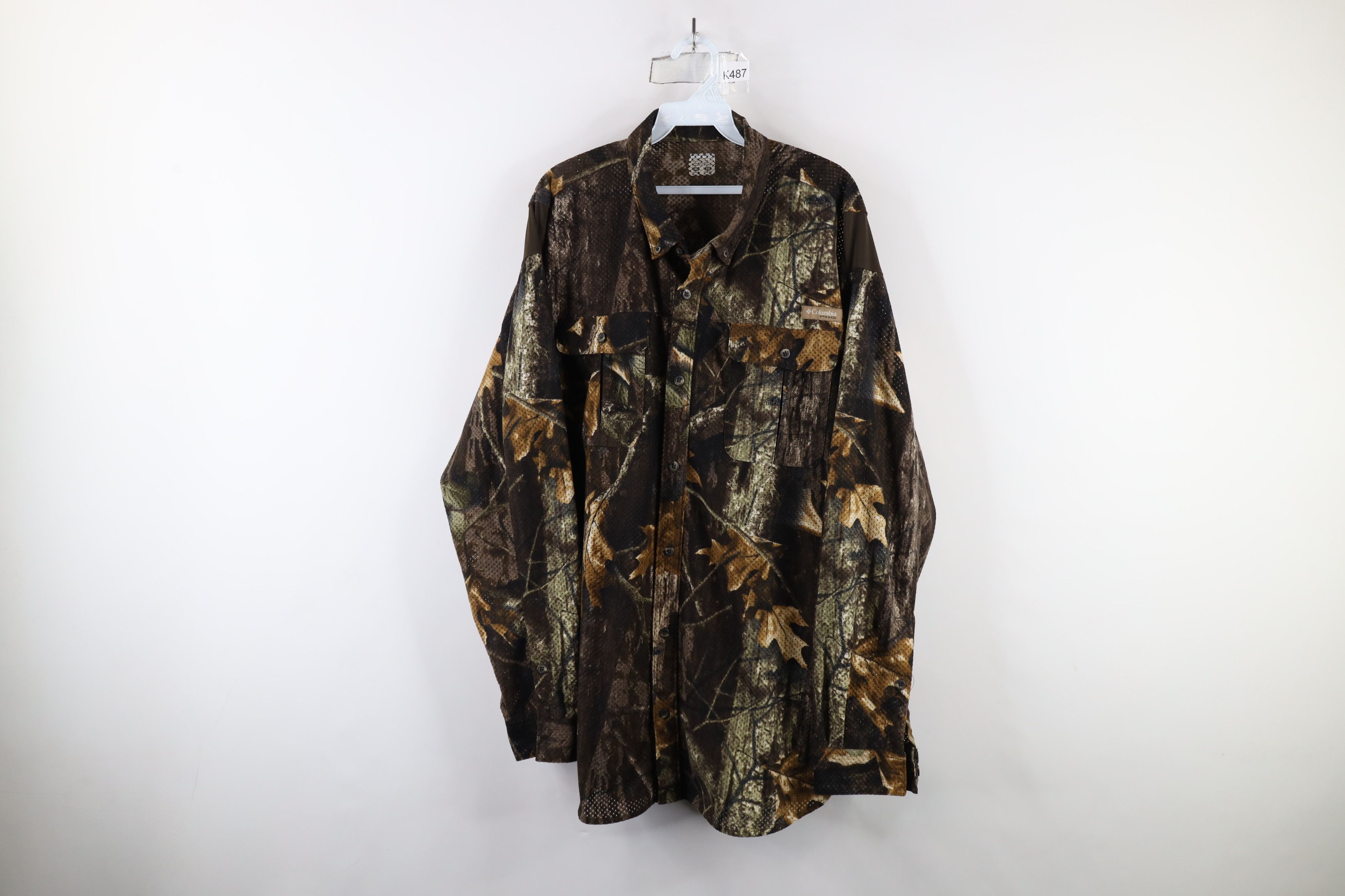 Columbia × Vintage Vintage Columbia Mesh Camouflage Collared Button Down Shirt Size US XL / EU 56 / 4 - 1 Thumbnail