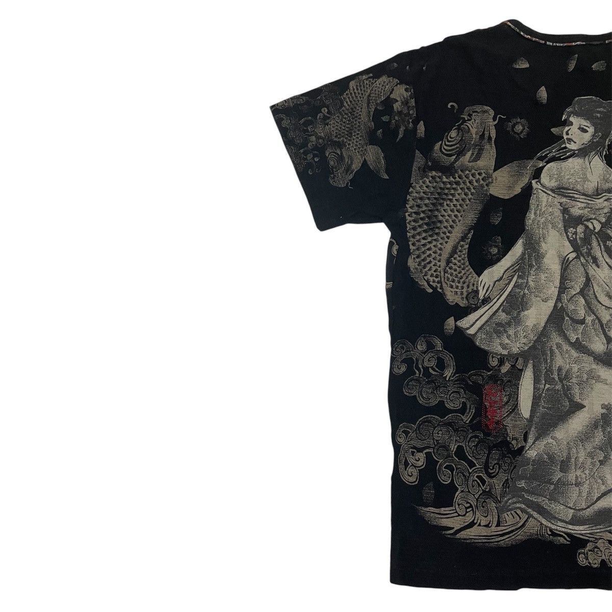 Japanese Brand × Vintage Vintage sukajan opera❌koi tees Size US M / EU 48-50 / 2 - 6 Thumbnail