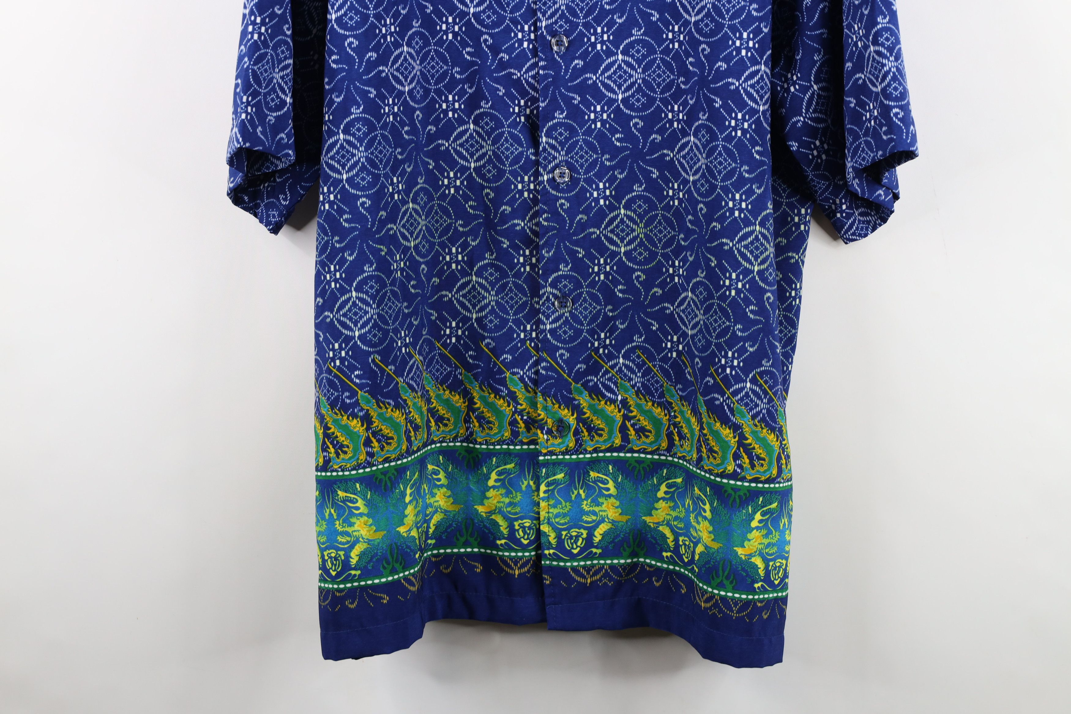 Vintage Vintage Y2K Streetwear Geometric Camp Collar Button Shirt Size US L / EU 52-54 / 3 - 3 Thumbnail