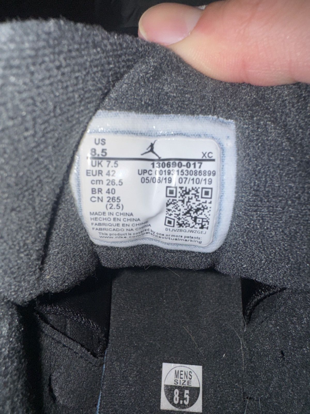 Jordan Brand Jordan 12 Reverse Taxi Size US 8.5 / EU 41-42 - 6 Thumbnail