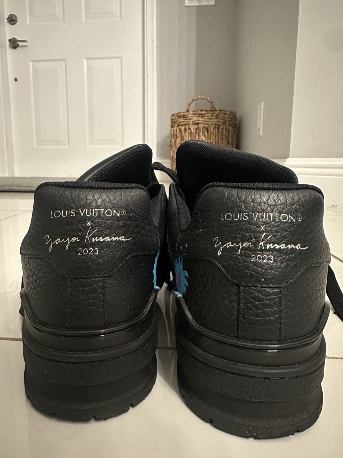 Louis Vuitton × Yayoi Kusama louis vuitton yayoi kusama sneakers Size US 8 / EU 41 - 6 Thumbnail