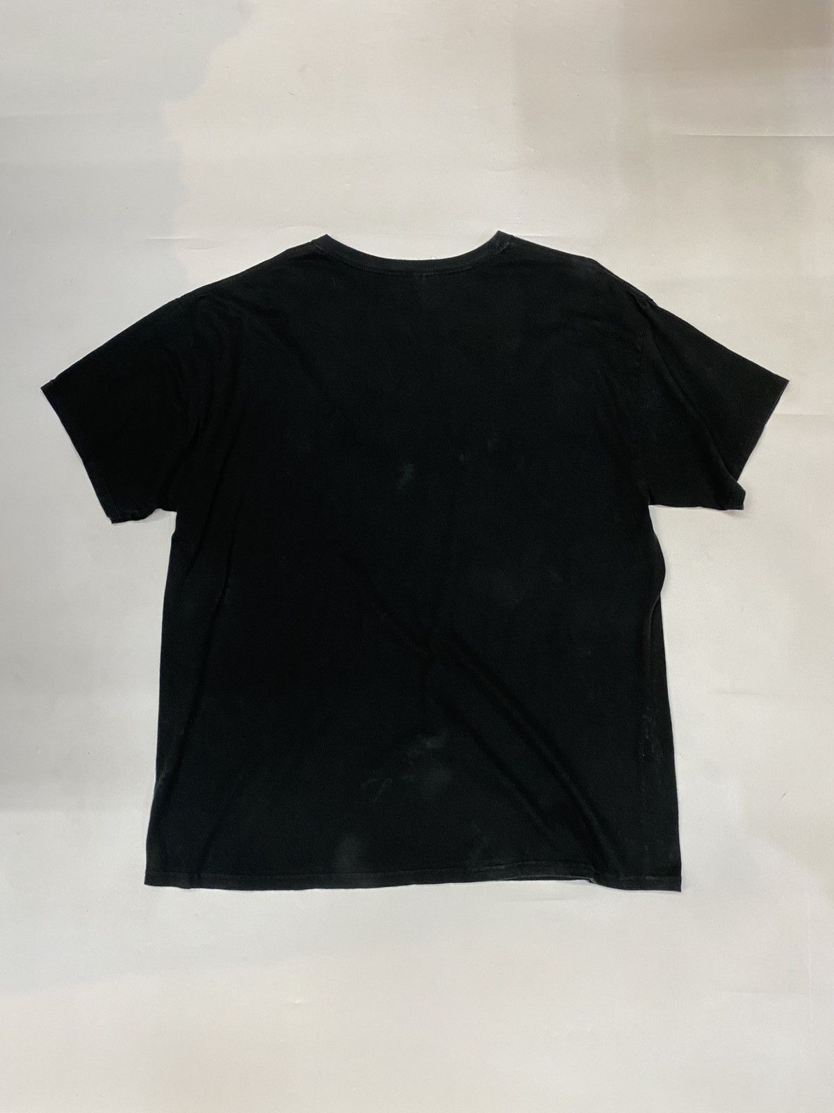Band Tees Band tees HIM vintage copyright 2004 Size US XL / EU 56 / 4 - 8 Thumbnail