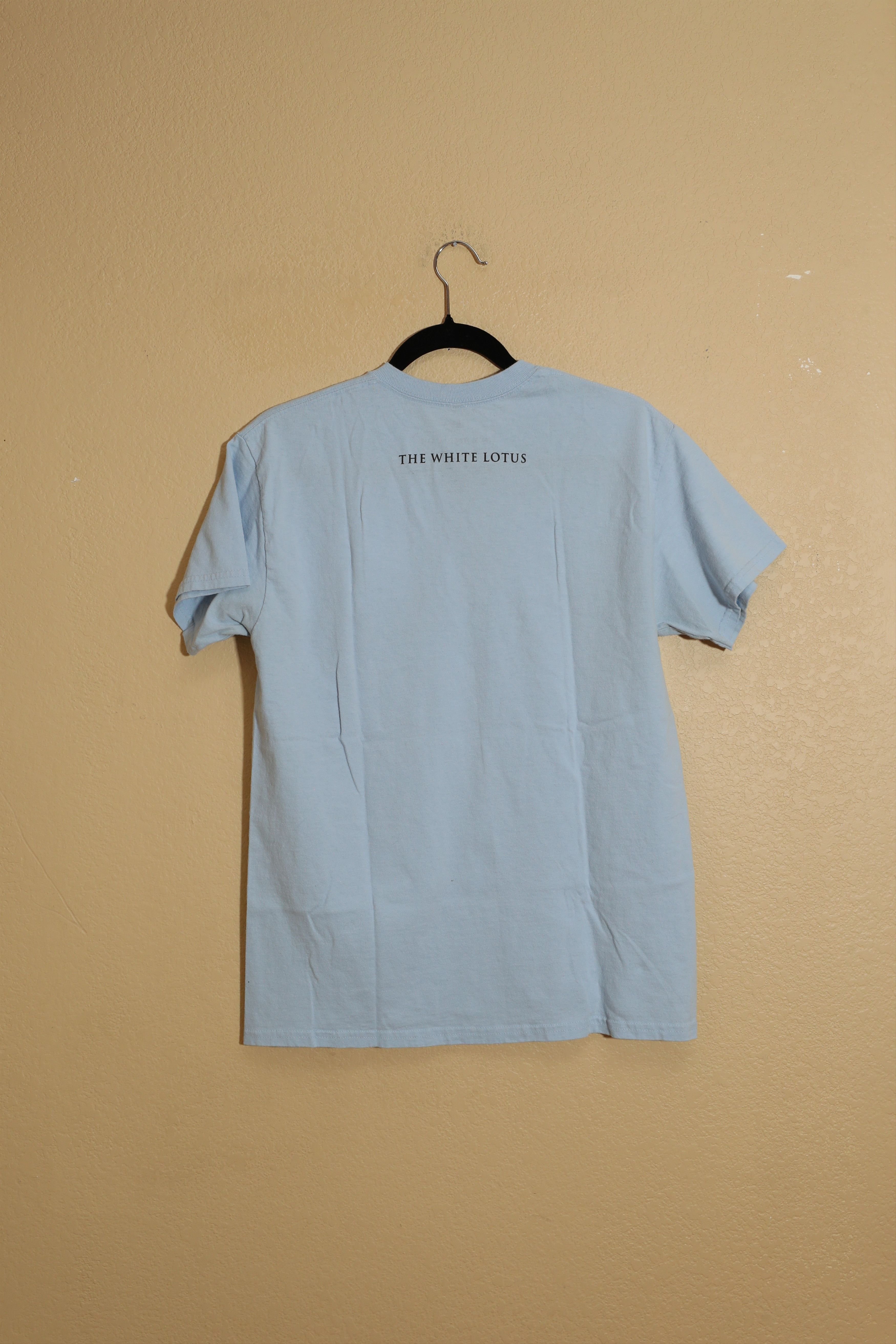 Other The White Lotus Lets Fun Season 2 Graphic Tee (M) Size US M / EU 48-50 / 2 - 2 Thumbnail
