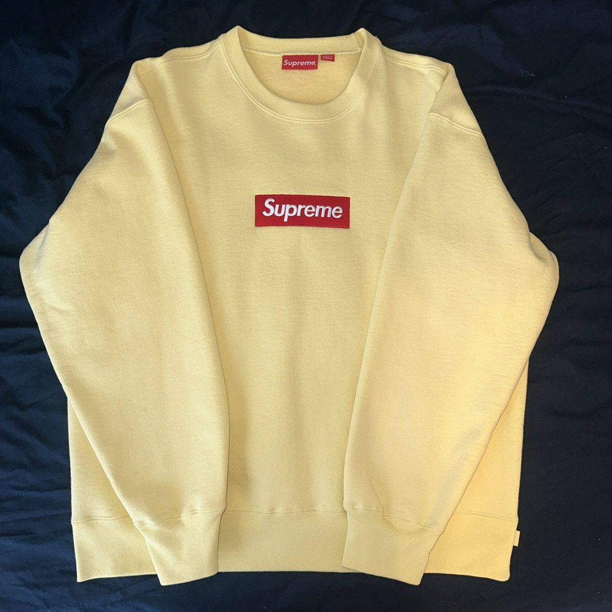 S Yellow トップス Pale Box Logo Crewneck Supreme
