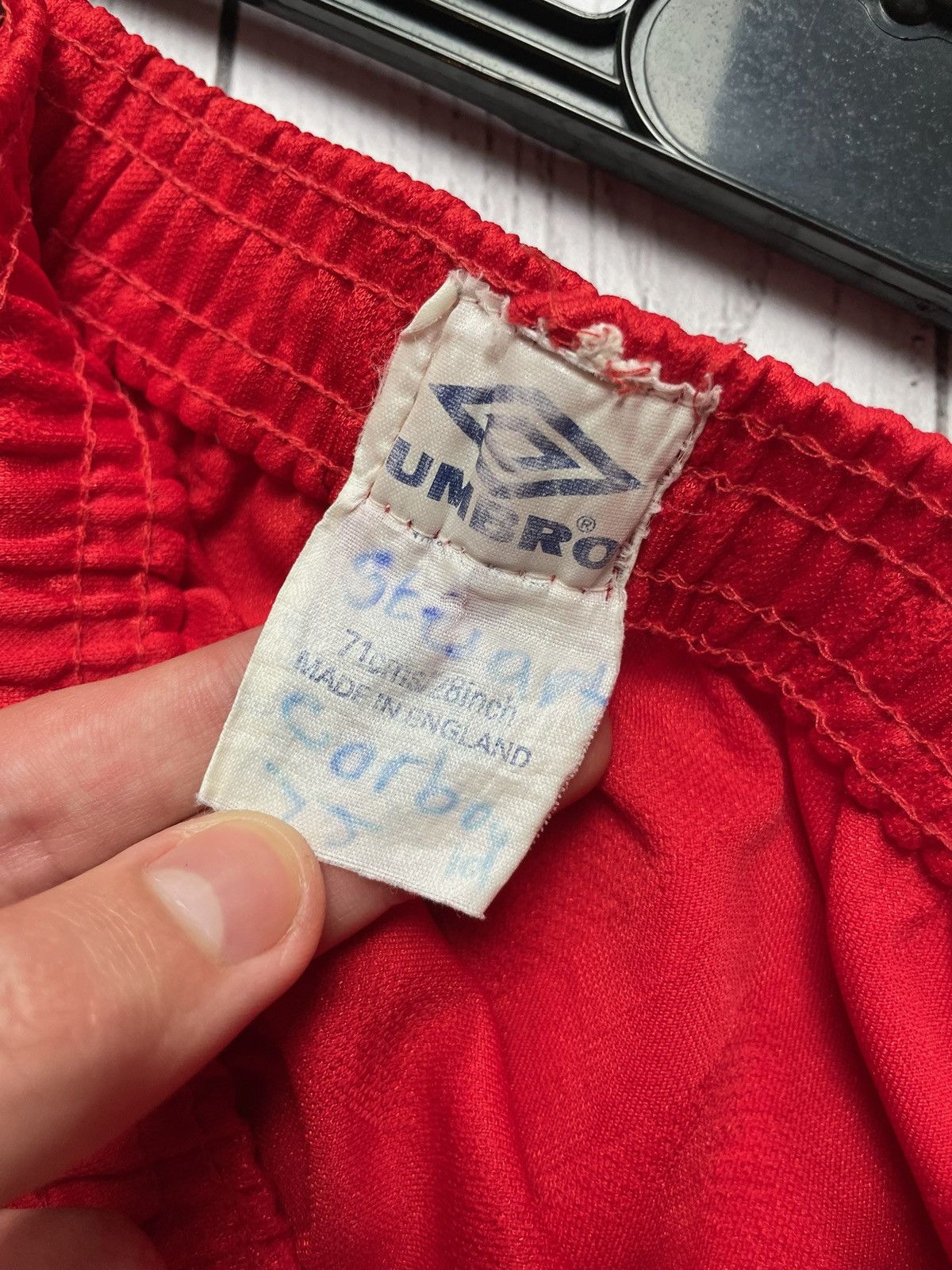 Chelsea Soccer × Vintage Vintage Umbro Chelsea soccer shots size Xs red rare away Size US 28 / EU 44 - 5 Thumbnail