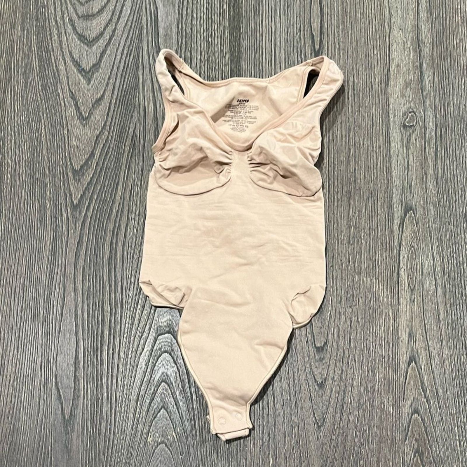 SKIMS NWOT Skims Shapewear Seamless Sculpt Brief Thong Bodysuit S Size ONE SIZE - 1 Thumbnail