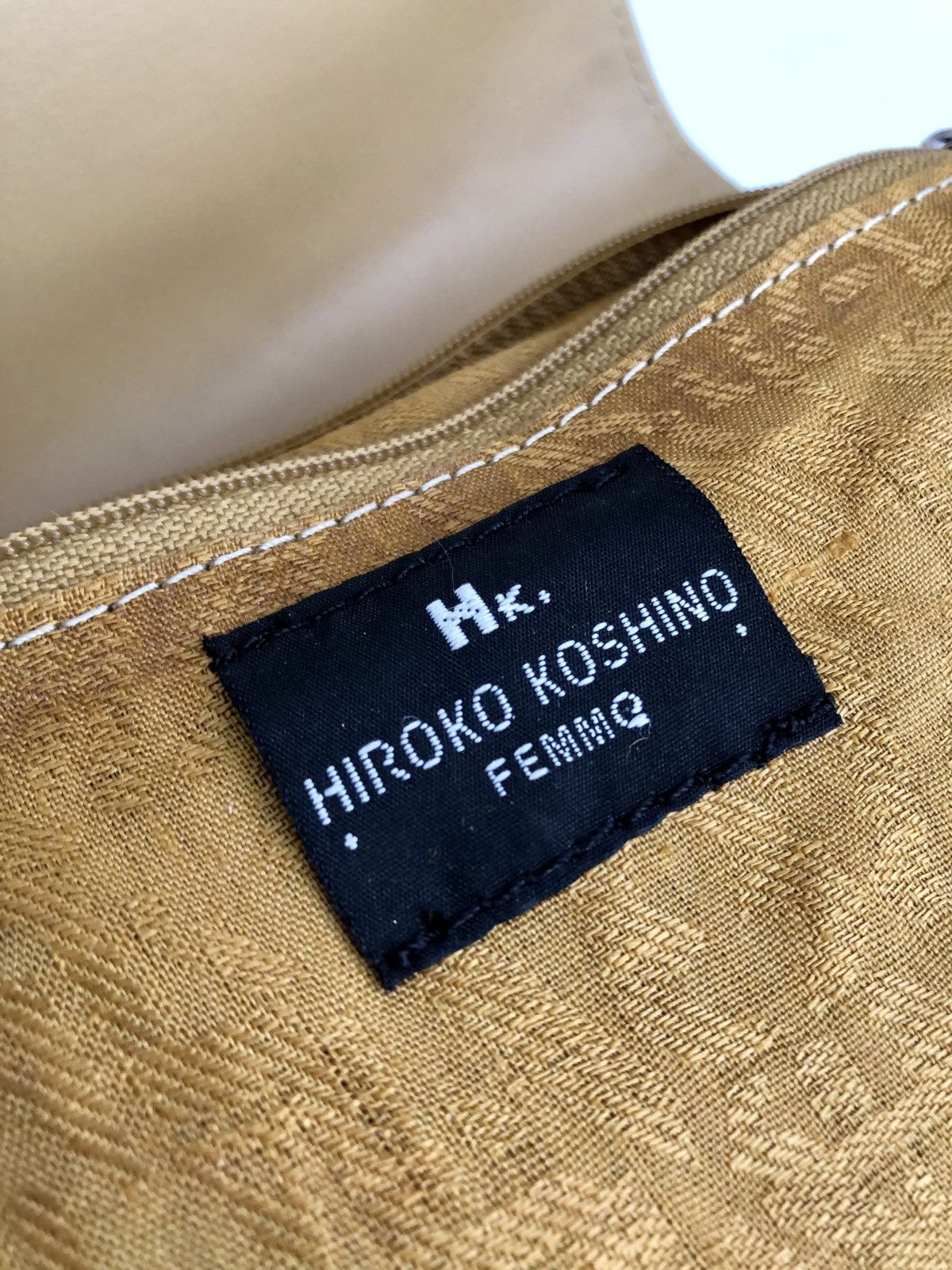 Hiroko Koshino Homme Hiroko Koshino Femme Vintage Suede Shoulder Bag Size ONE SIZE - 18 Thumbnail