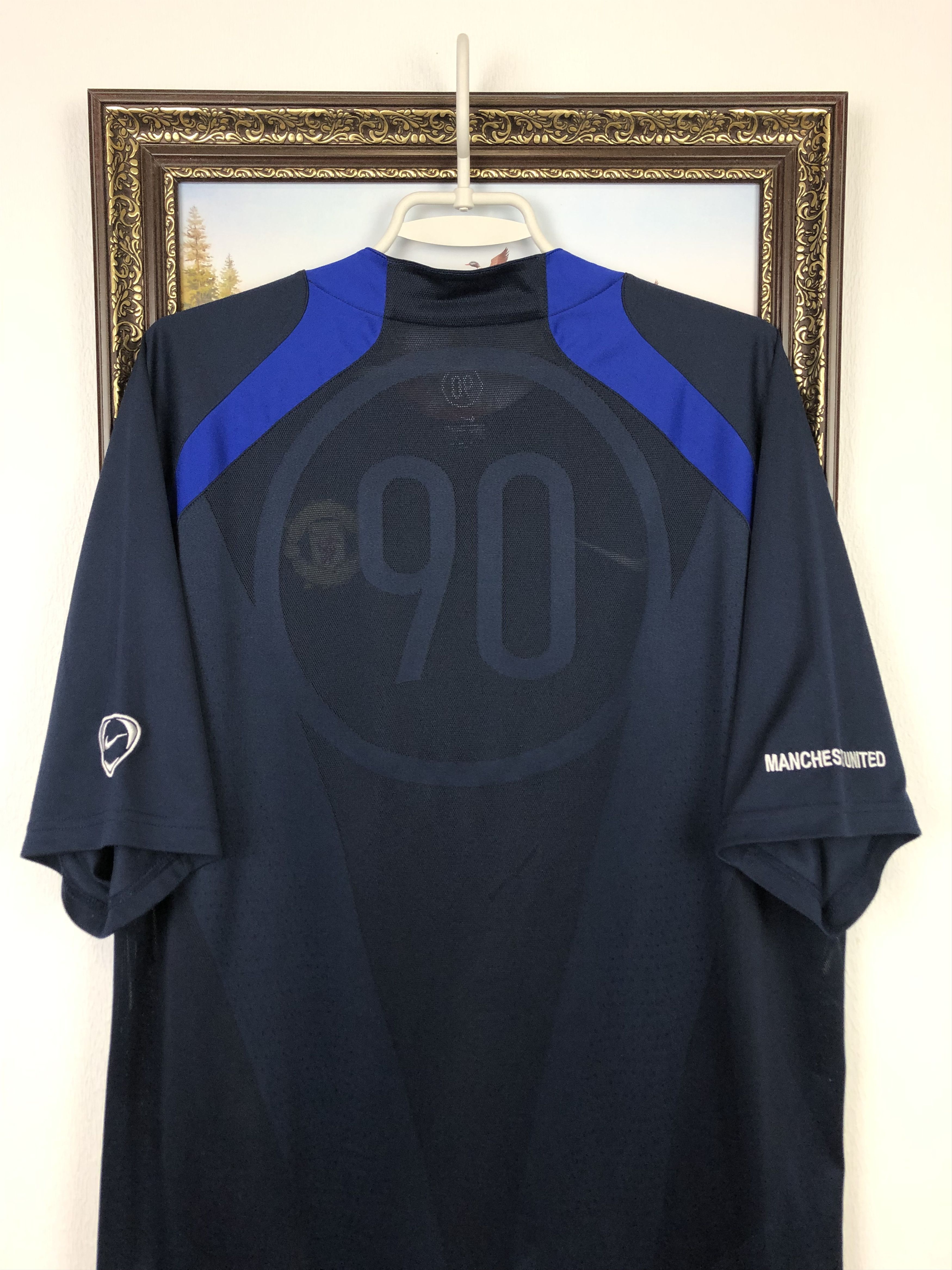 Nike Vintage Nike Manchester United Football Shirt Train Tee Hype Size US XL / EU 56 / 4 - 13 Thumbnail