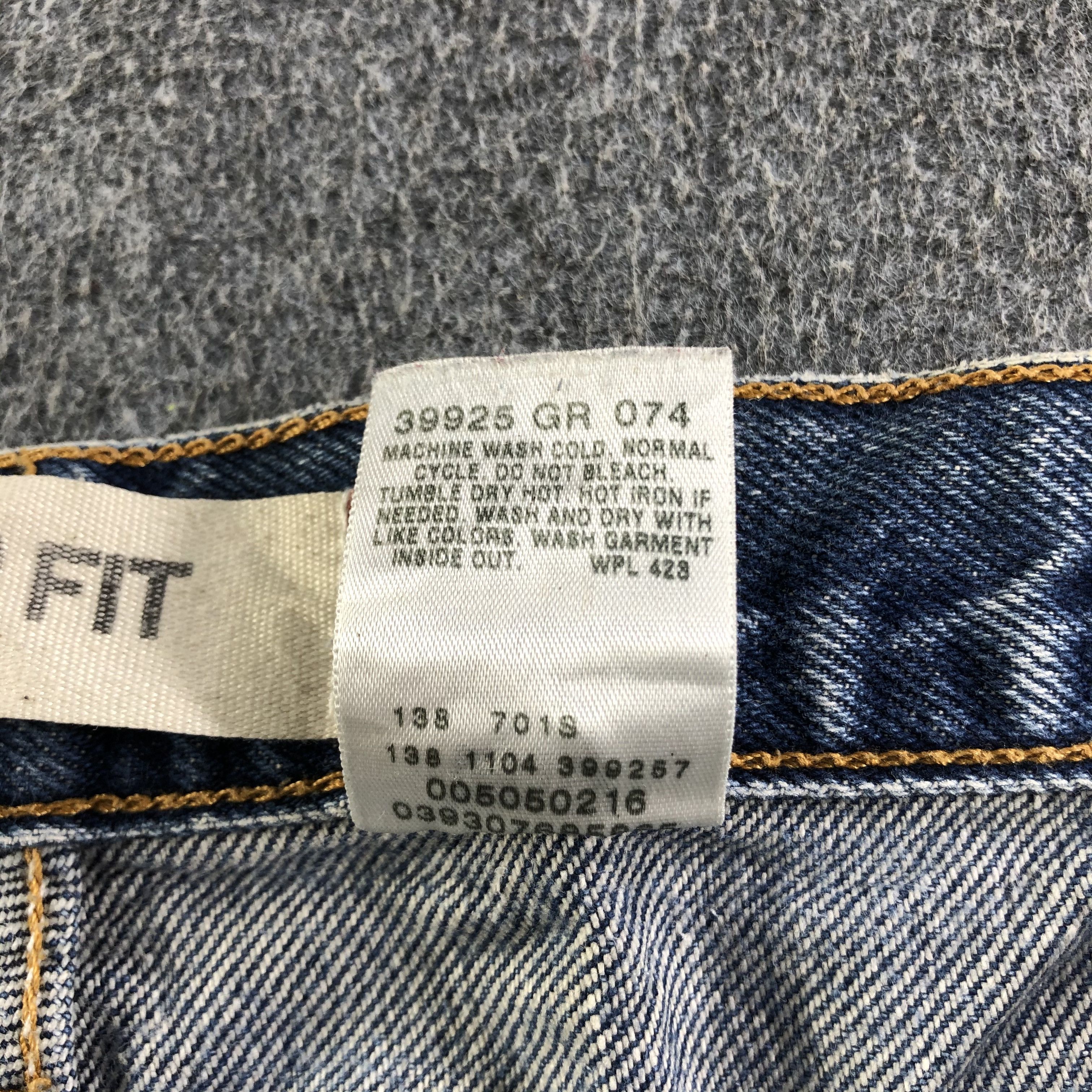 Levi's Vintage Blue Wash Levis 505 Jeans-J3270 Size US 34 / EU 50 - 12 Thumbnail