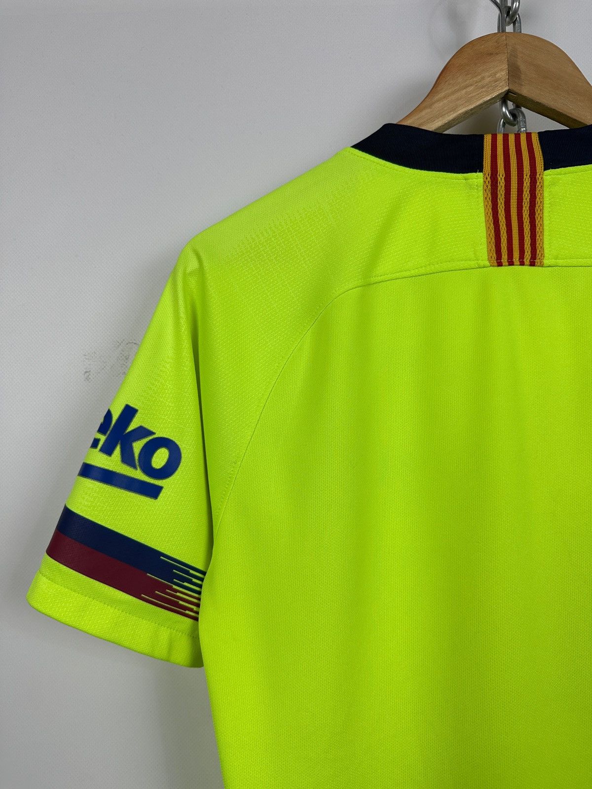 Nike 2018/19 Nike Barcelona Away Soccer Jersey Size US S / EU 44-46 / 1 - 16 Thumbnail