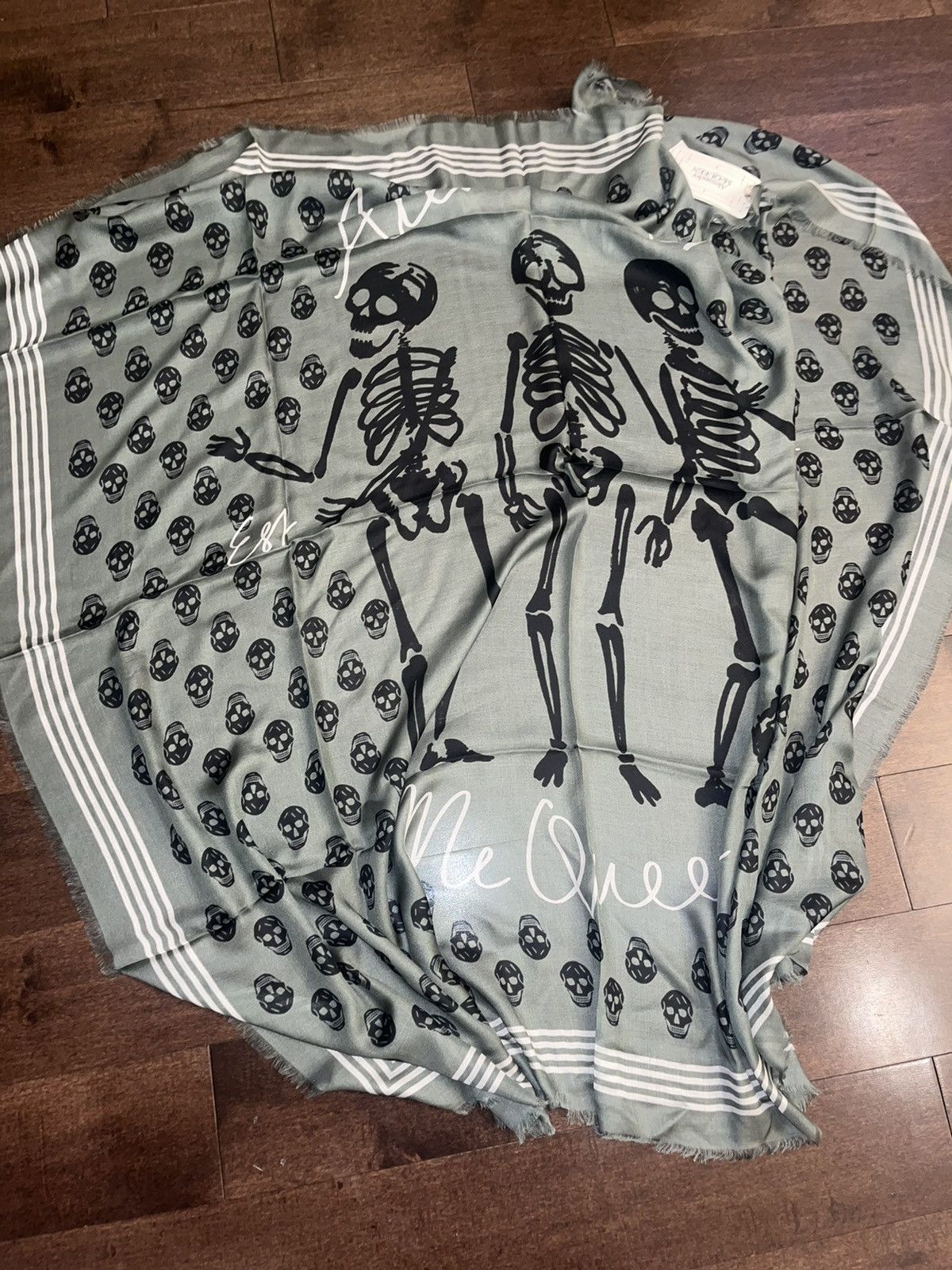 image of Alexander Mcqueen Skull Scarf in Green, Men's