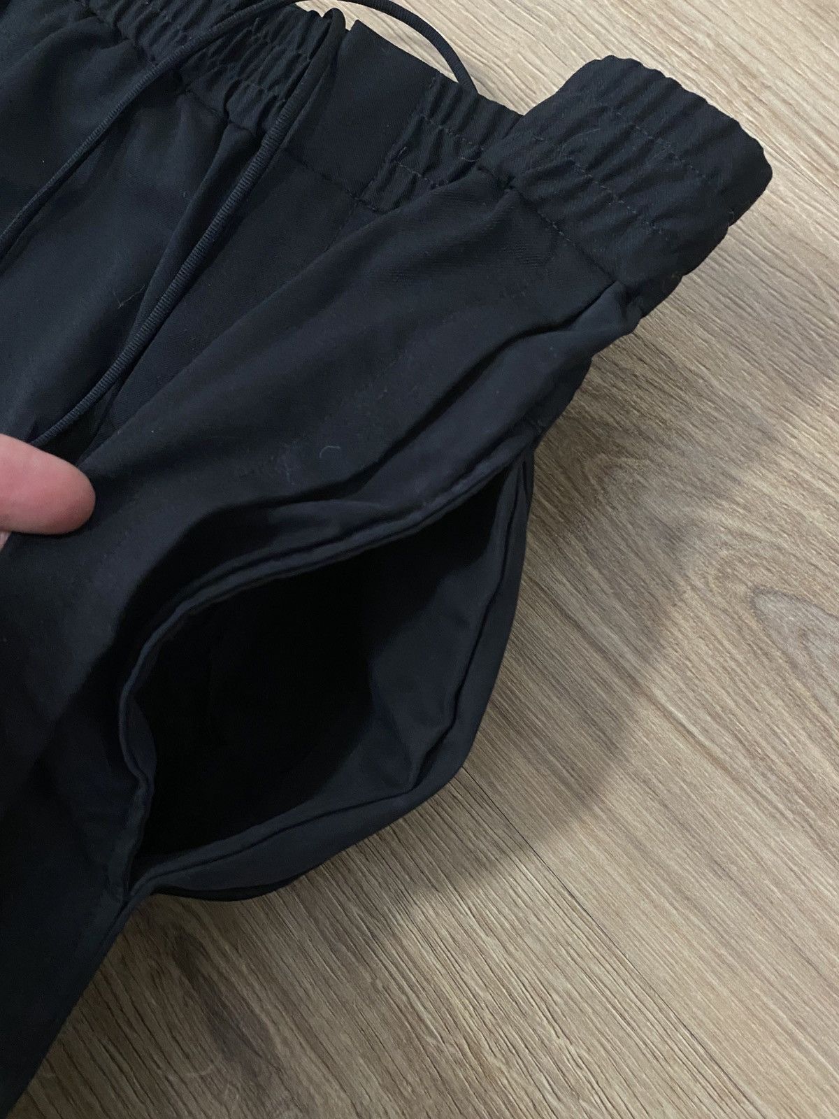 Y-3 Adidas Y-3 Yohji Yamamoto Black Trousers Size: 2XS Size 25" / US 0 / IT 36 - 2 Thumbnail