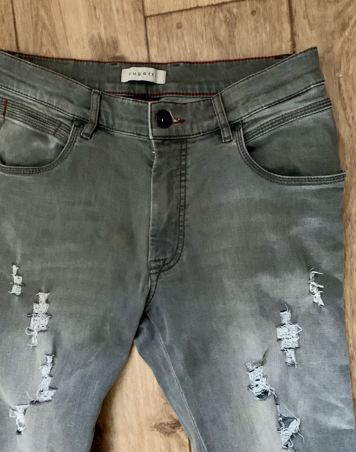 Bugatti × Designer Bugatti 'Flex City' Grey Men's Jeans Distressed Light Grey Denim Designer Classic Style Size US 30 / EU 46 - 2 Thumbnail