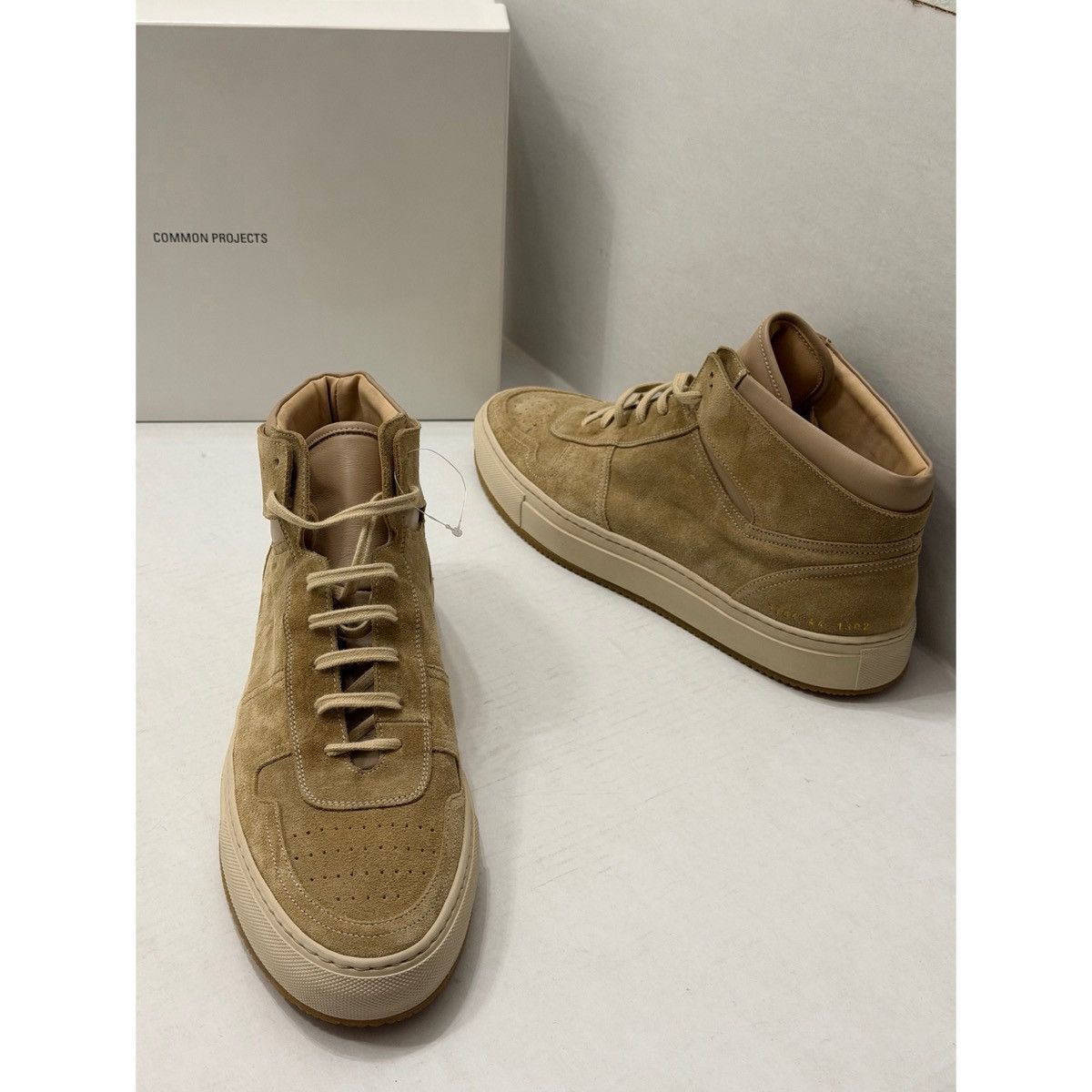 Common Projects COMMON PROJECTS TAN BBALL HIGH SUEDE SNEAKERS Size US 10 / EU 43 - 3 Thumbnail