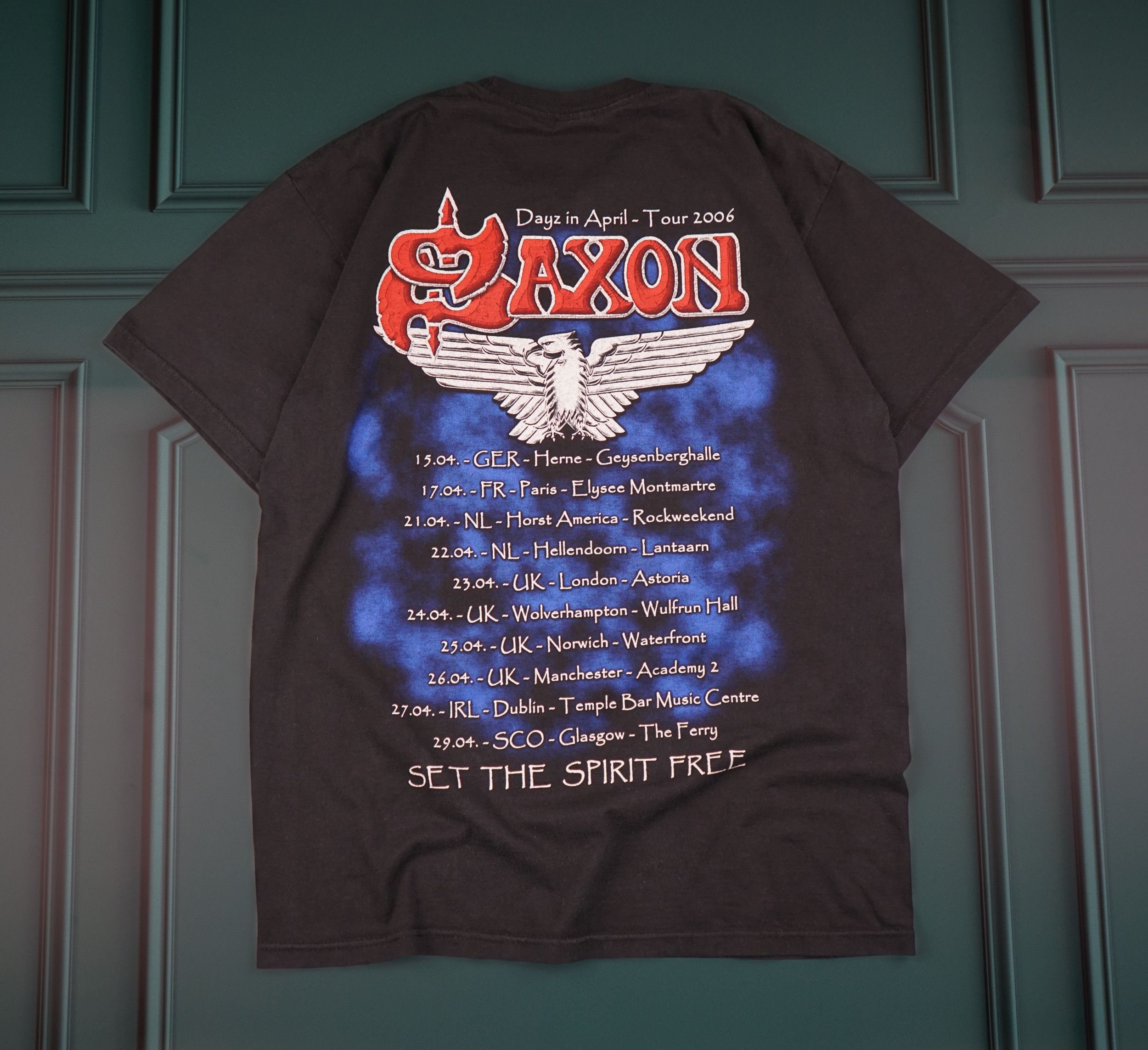 Band Tees × Vintage Vintage 2006 Saxon Band Tour T-Shirt Size US M / EU 48-50 / 2 - 4 Thumbnail