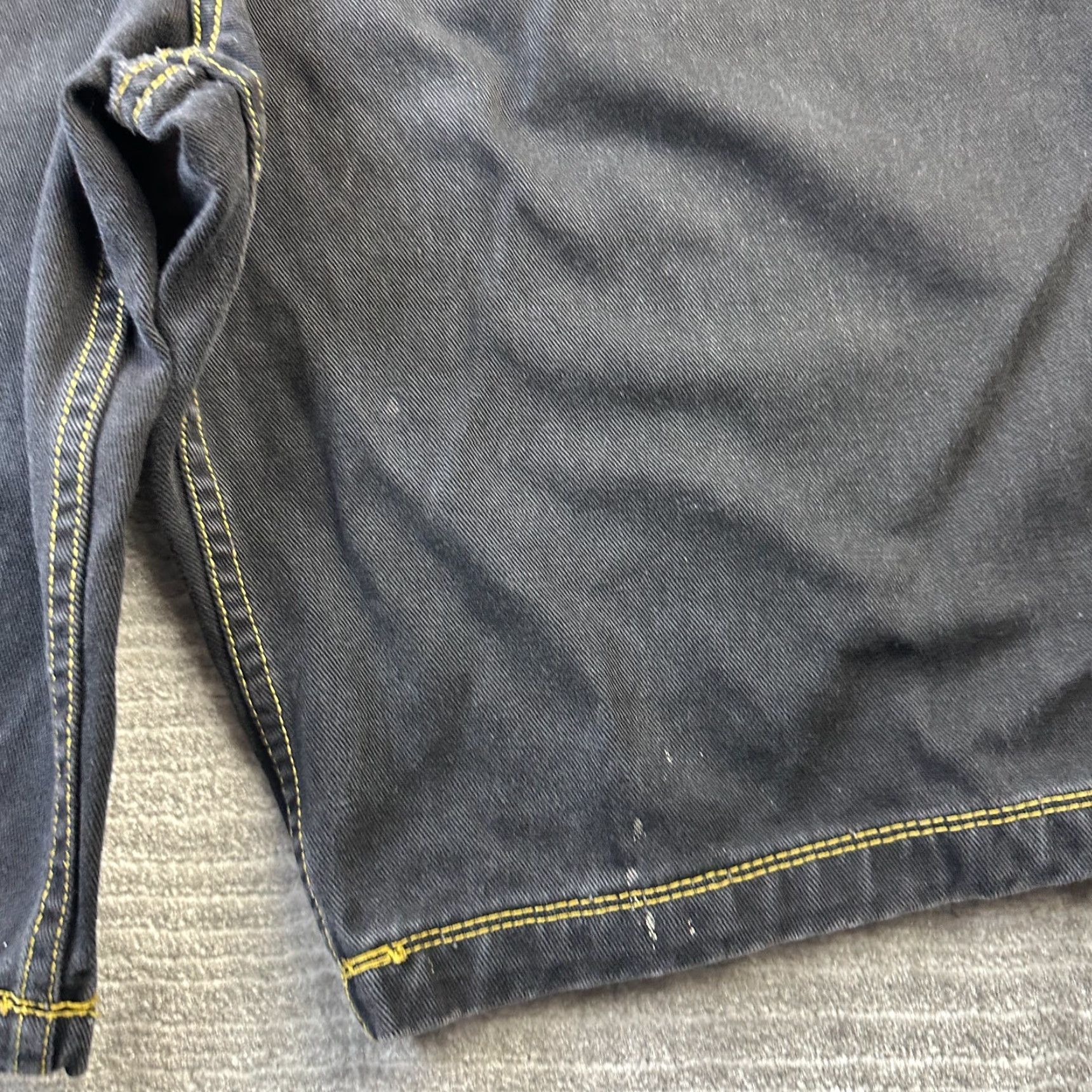 Vintage VINTAGE Old Skool Urban Royale Jeans Shorts Mens 40 Black Denim Short 13 In Inseam 90s Hip Hop Baggy Jorts Chino Logo Size US 40 / EU 56 - 5 Thumbnail