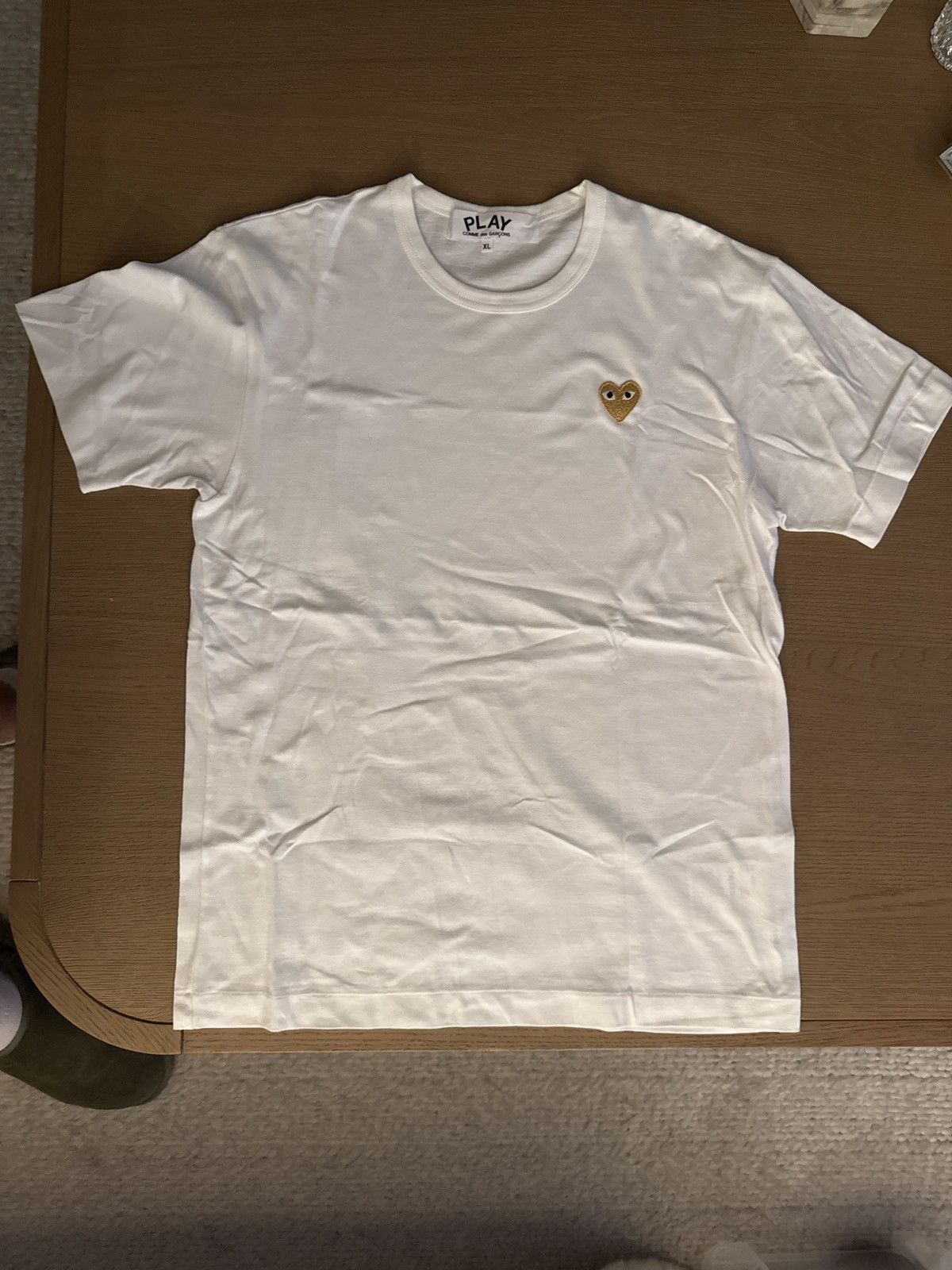 Comme des Garcons PLAY COMME DES GARÇONS PLAY GOLD HEART T-SHIRT WHITE Size US XL / EU 56 / 4 - 1 Preview