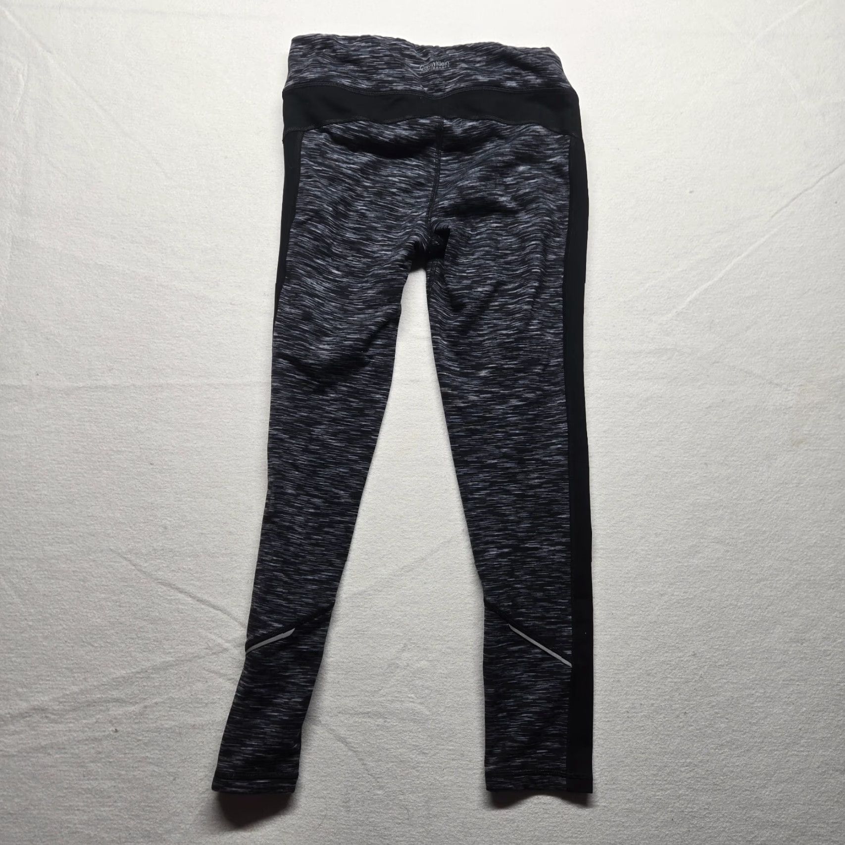 Calvin Klein Calvin Klein Performance Leggings Women's Size M Medium Gray Black Activewear Running & Jogging Pants Elastic Waist Pocket Size 32" / US 10 / IT 46 - 8 Thumbnail