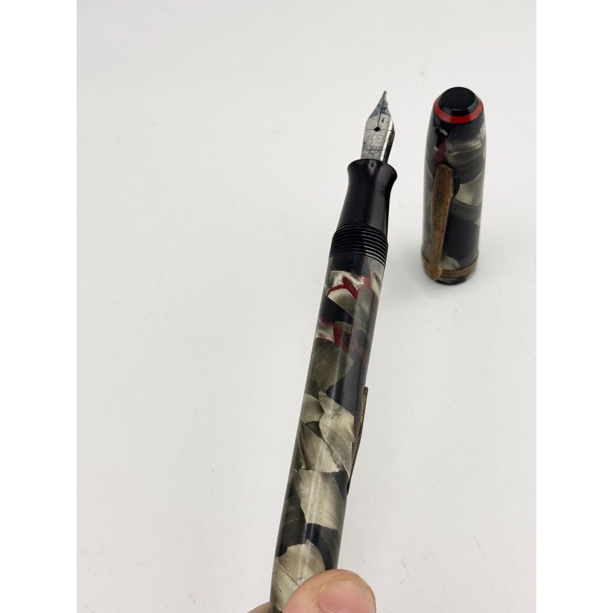 Vintage Vintage Used Wearever Supreme Fountain Pen Red Onyx Marble D Size ONE SIZE - 4 Thumbnail