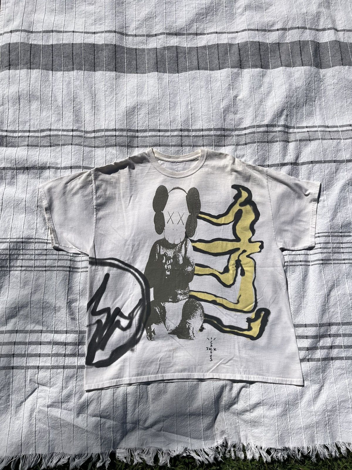 Fragment Design × Kaws × Travis Scott Travis Scott x KAWS All Over Print T-Shirt Size US XL / EU 56 / 4 - 1 Thumbnail