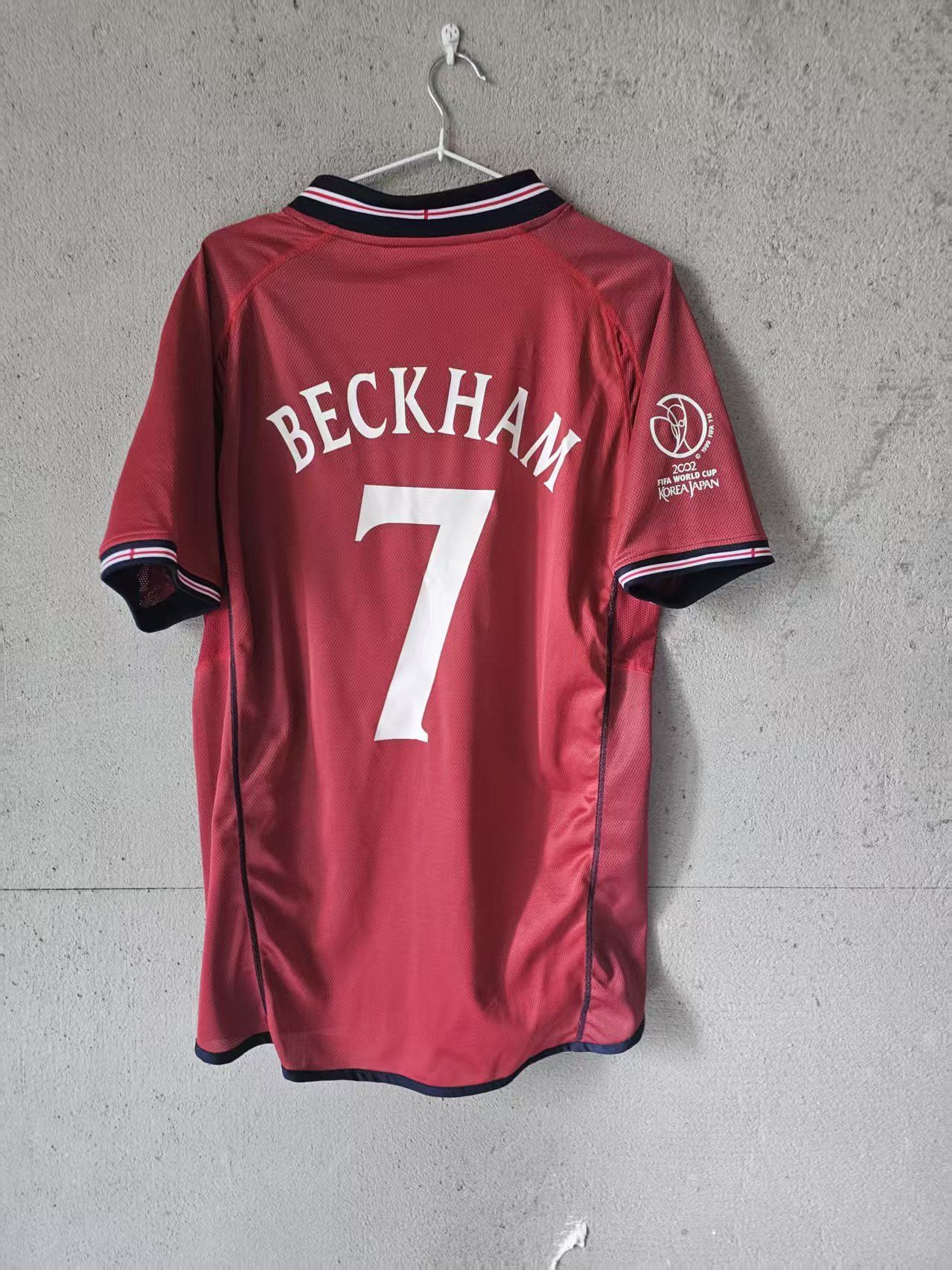 Other 2002 England #7 David Beckham Jersey Red Size US S / EU 44-46 / 1 - 2 Thumbnail